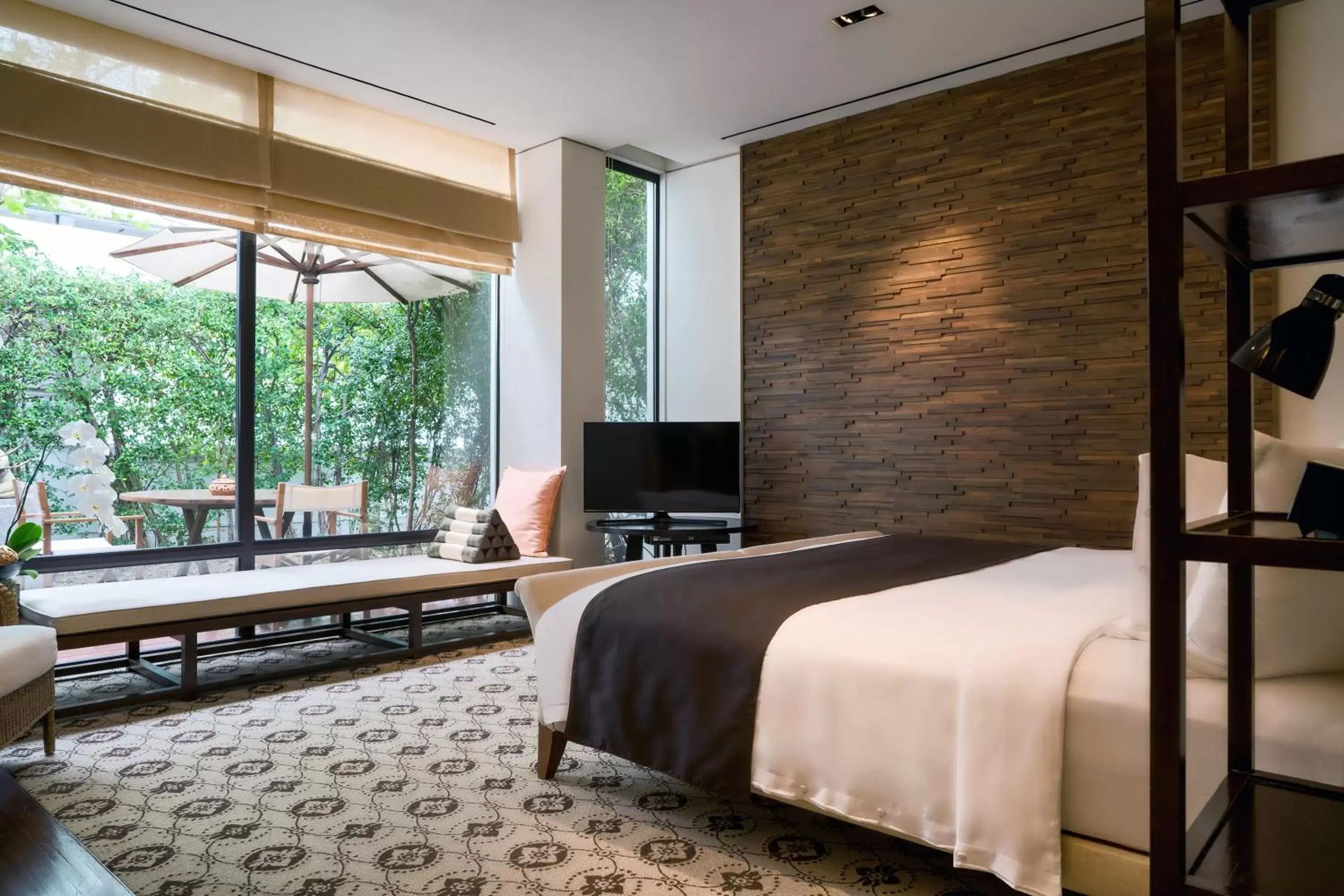 Bedroom, Bed in Grand Hyatt Erawan Bangkok