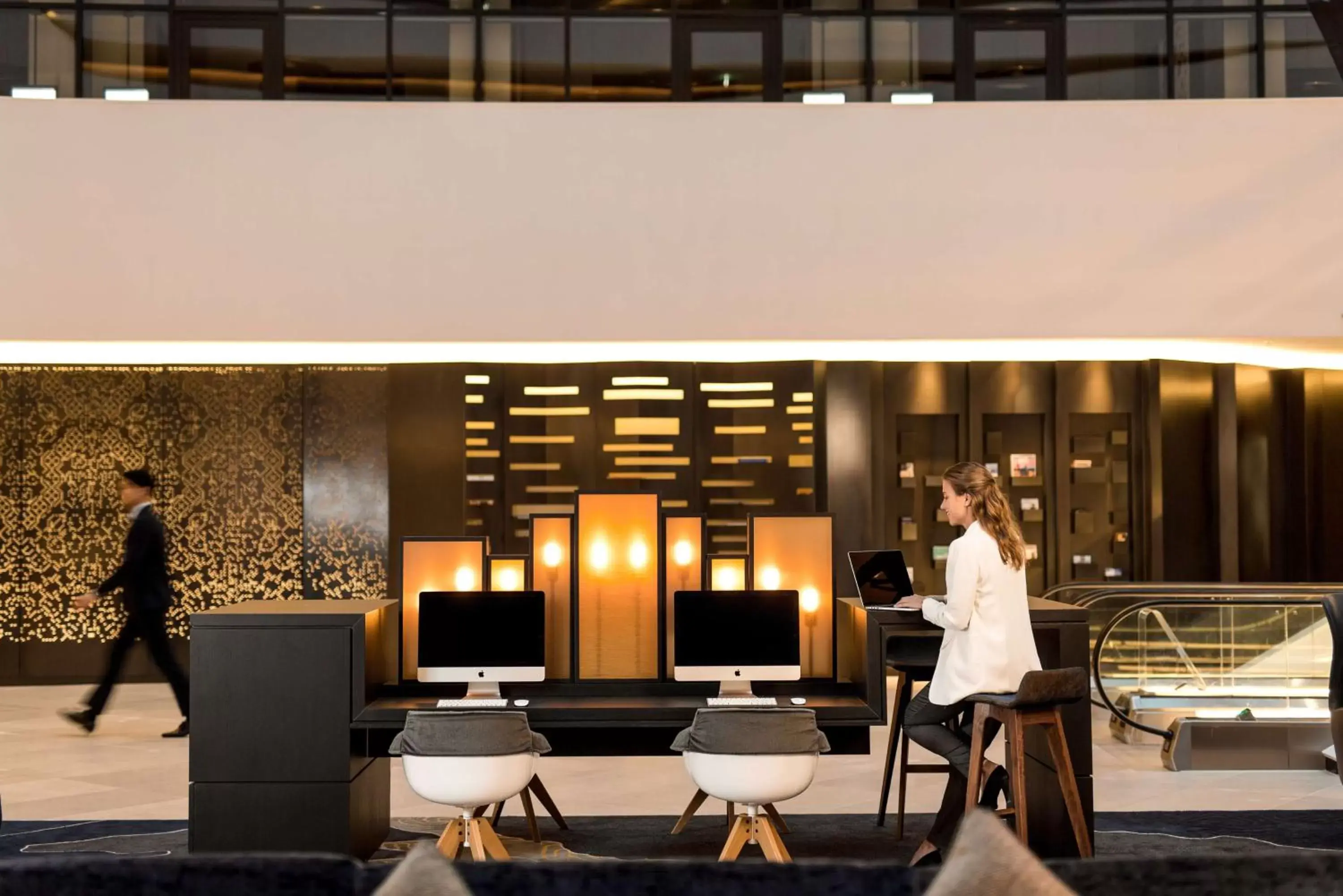 Lobby or reception in Hilton Amsterdam Airport Schiphol