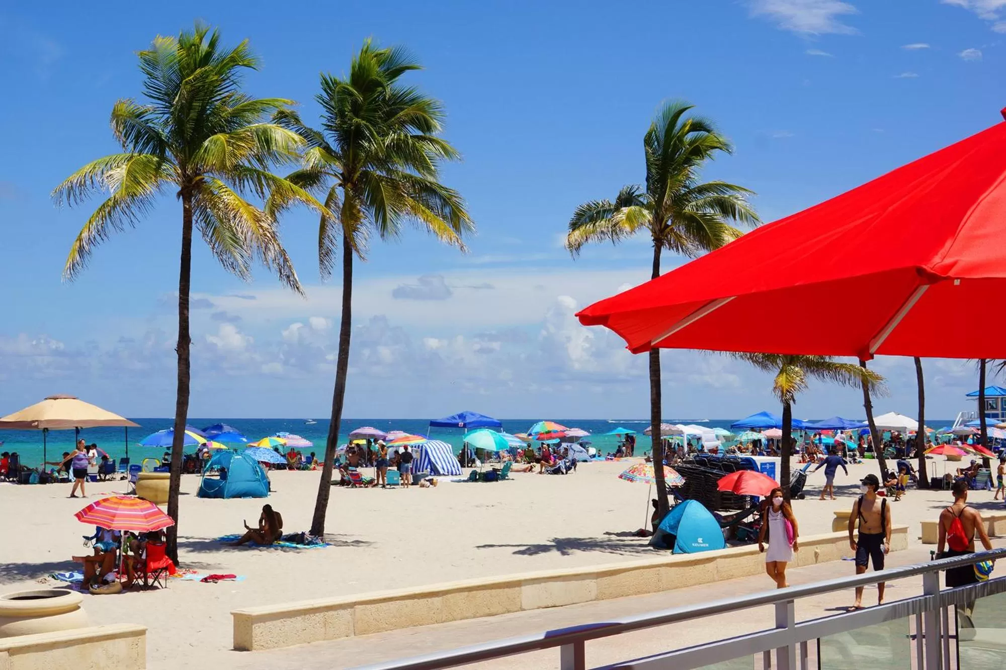 Beach in Diane Oceanfront Suites