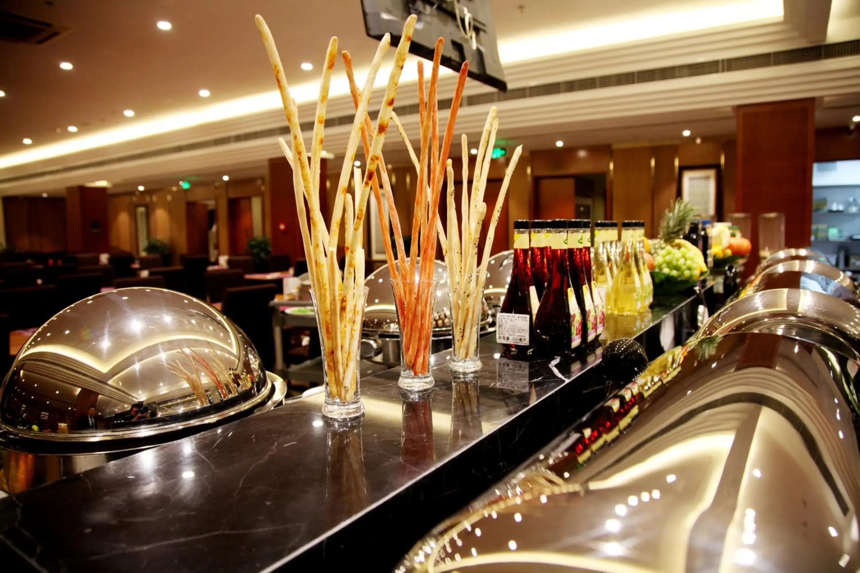 Food, Restaurant/Places to Eat in Ramada by Wyndham Beijing Airport