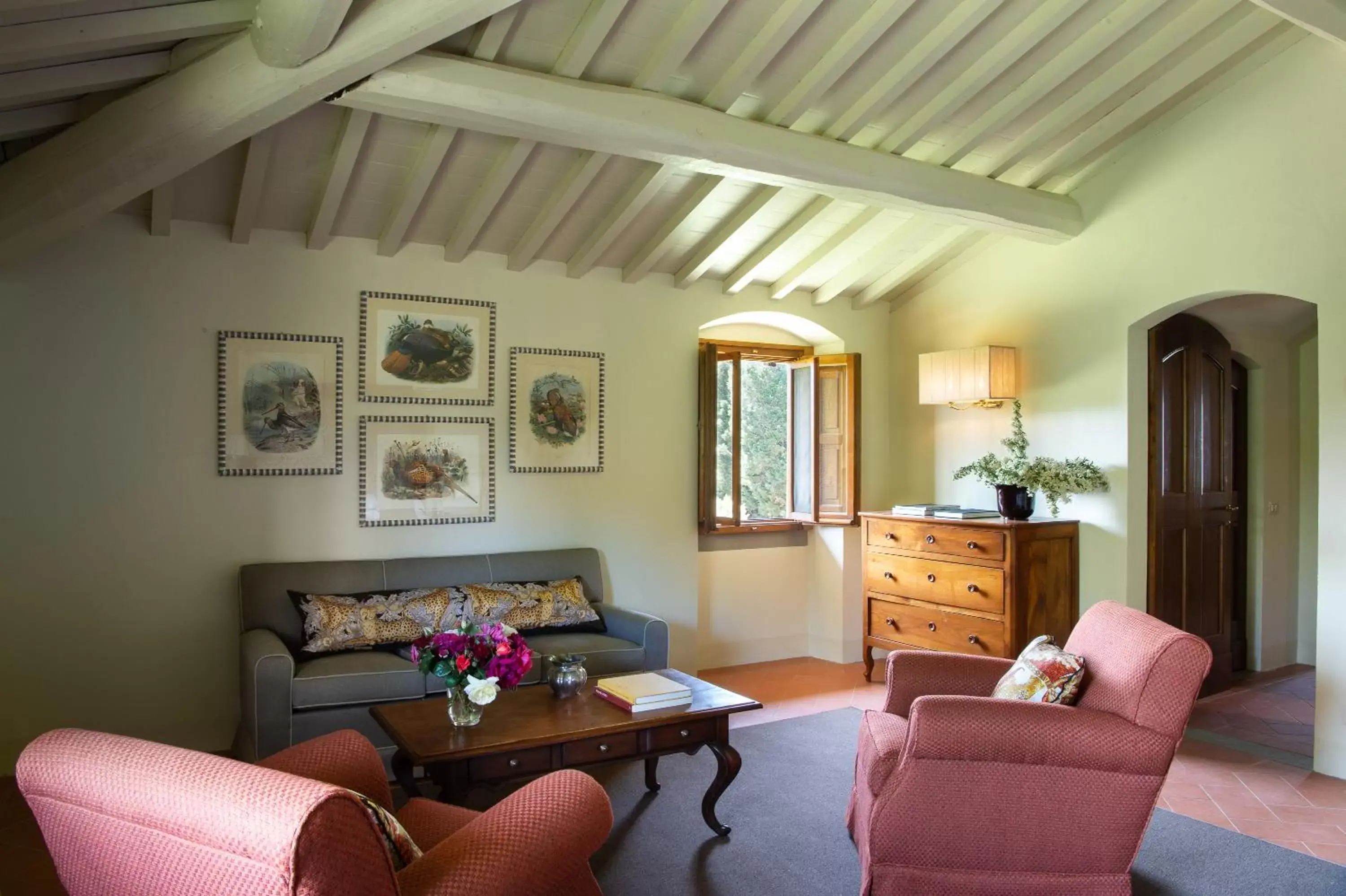 Bedroom, Seating Area in VIESCA Suites & Villas Il Borro Toscana