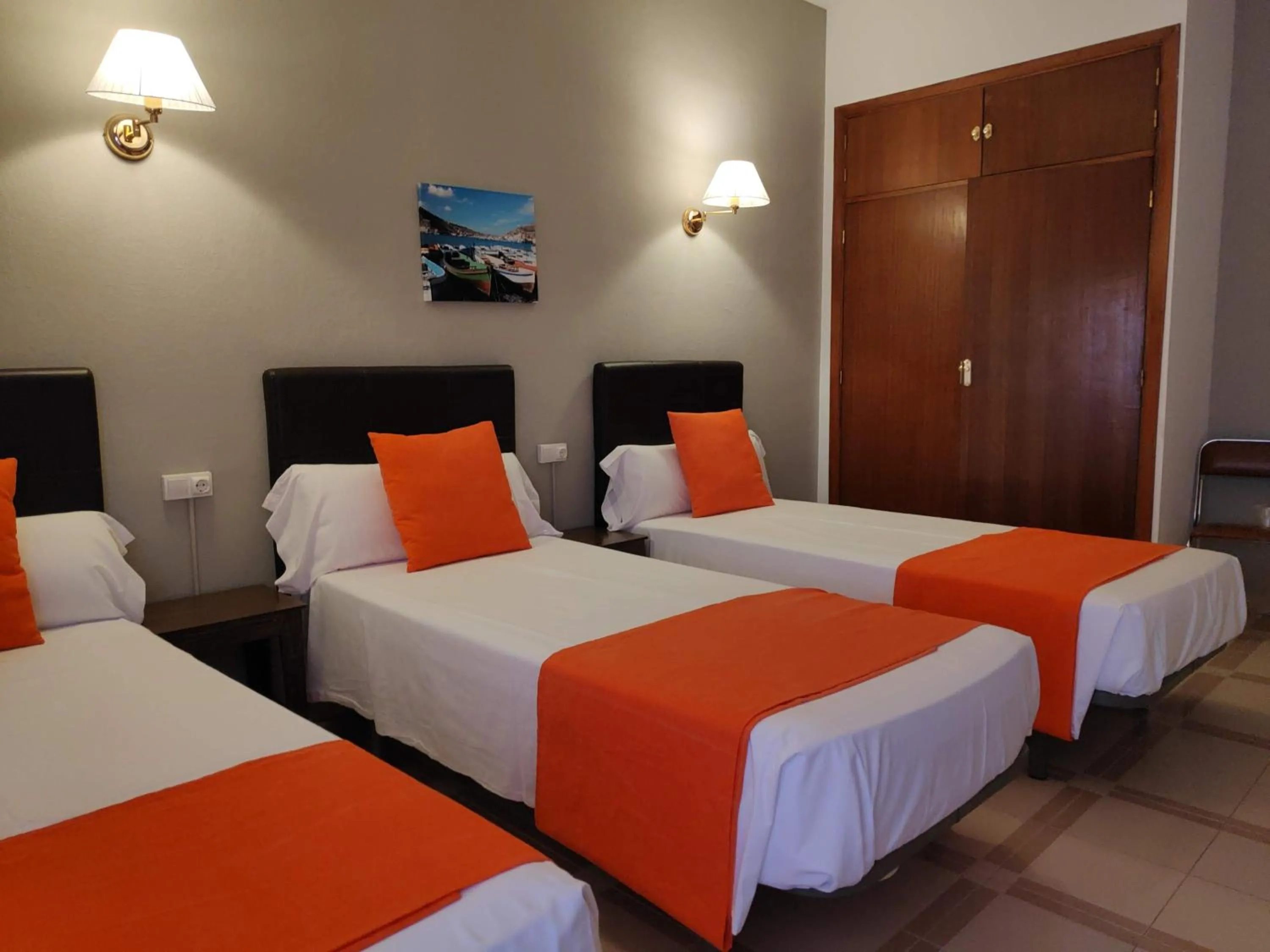 Photo of the whole room, Bed in Hotel Perú by Bossh! Hotels