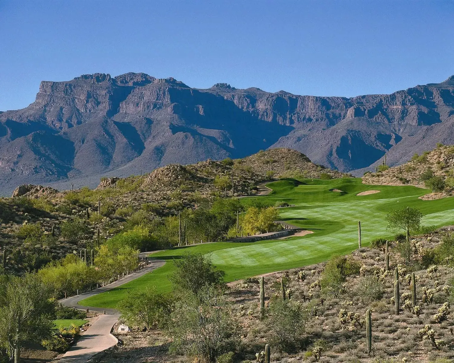 Golfcourse, Natural Landscape in Luxury Condos by Meridian CondoResorts- Scottsdale