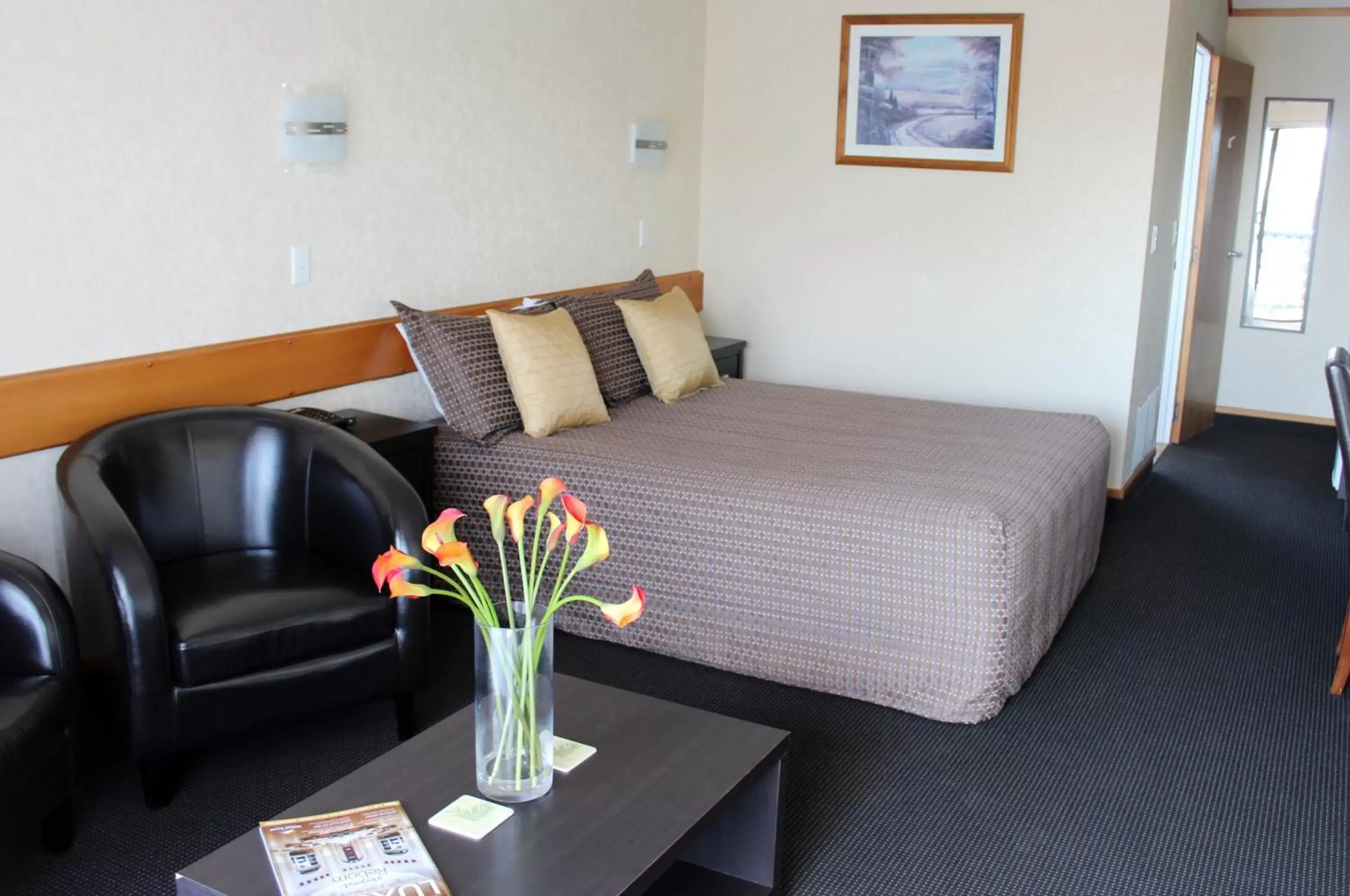 Bed in Lakeland Resort Taupo