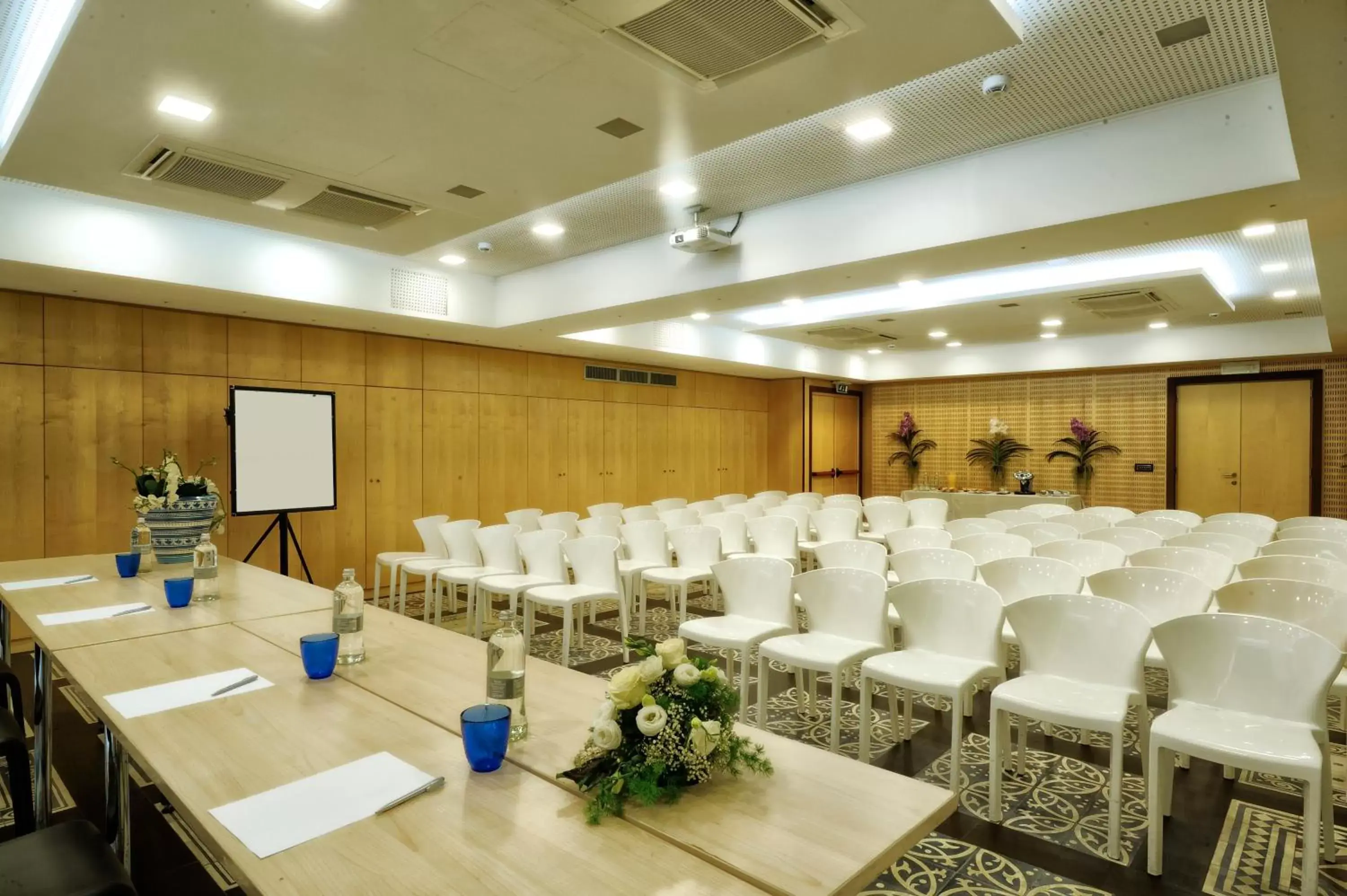 Meeting/conference room in Mare Hotel