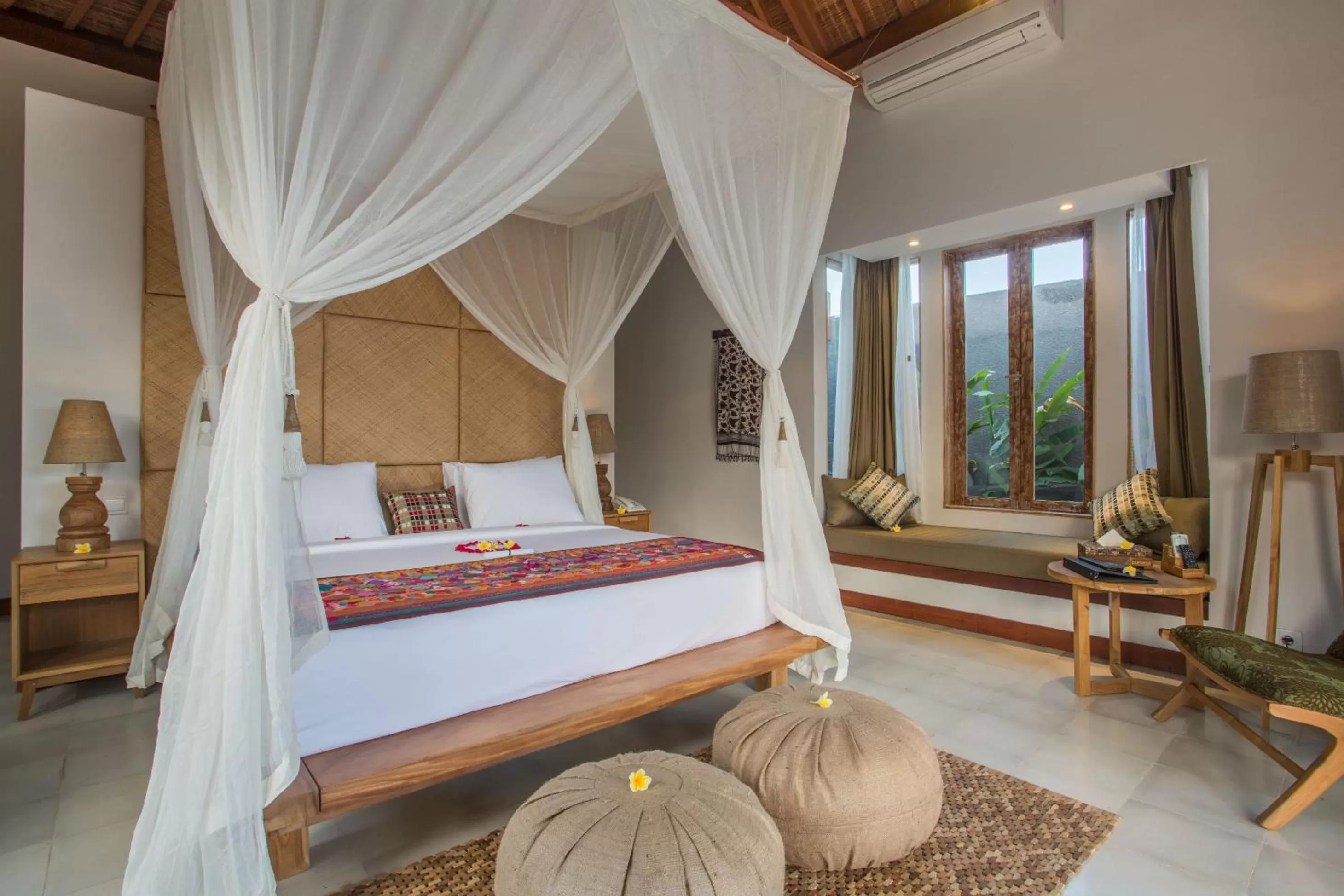 Decorative detail, Bed in Purana Boutique Resort