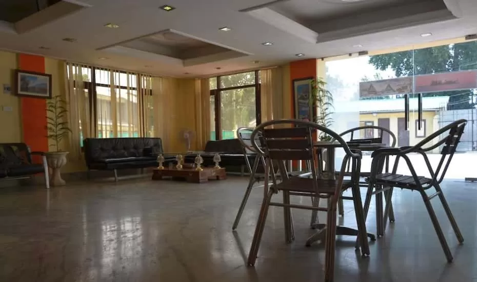 Lobby or reception in Hotel curio's All seasons