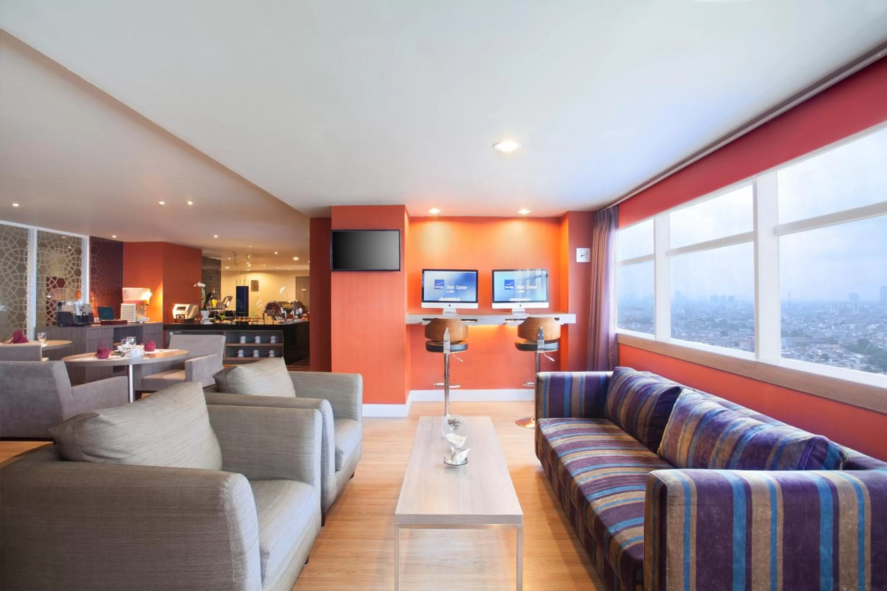 Lounge or bar in Novotel Jakarta Gajah Mada