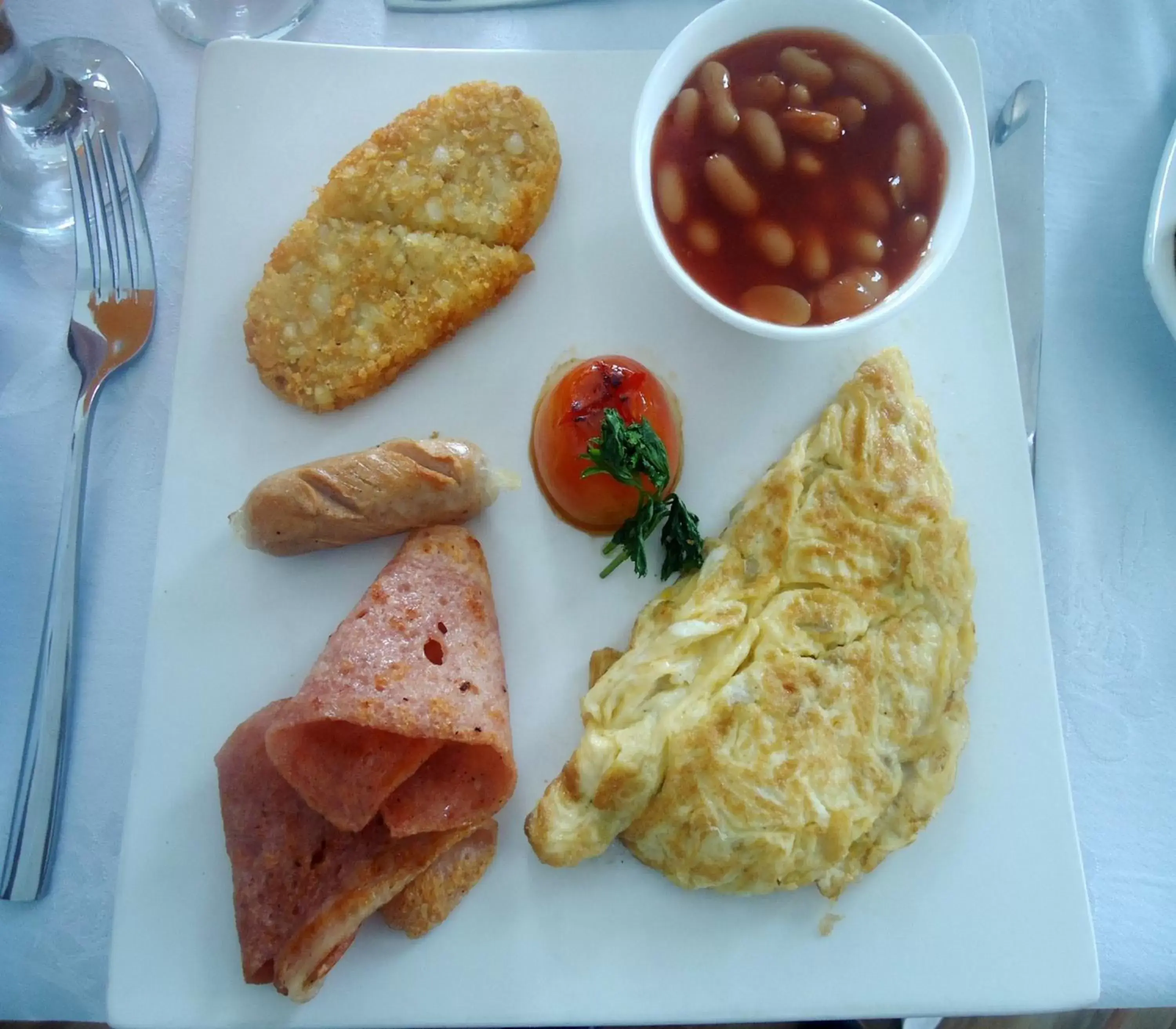 Breakfast, Food in Global Towers Hotel & Apartments
