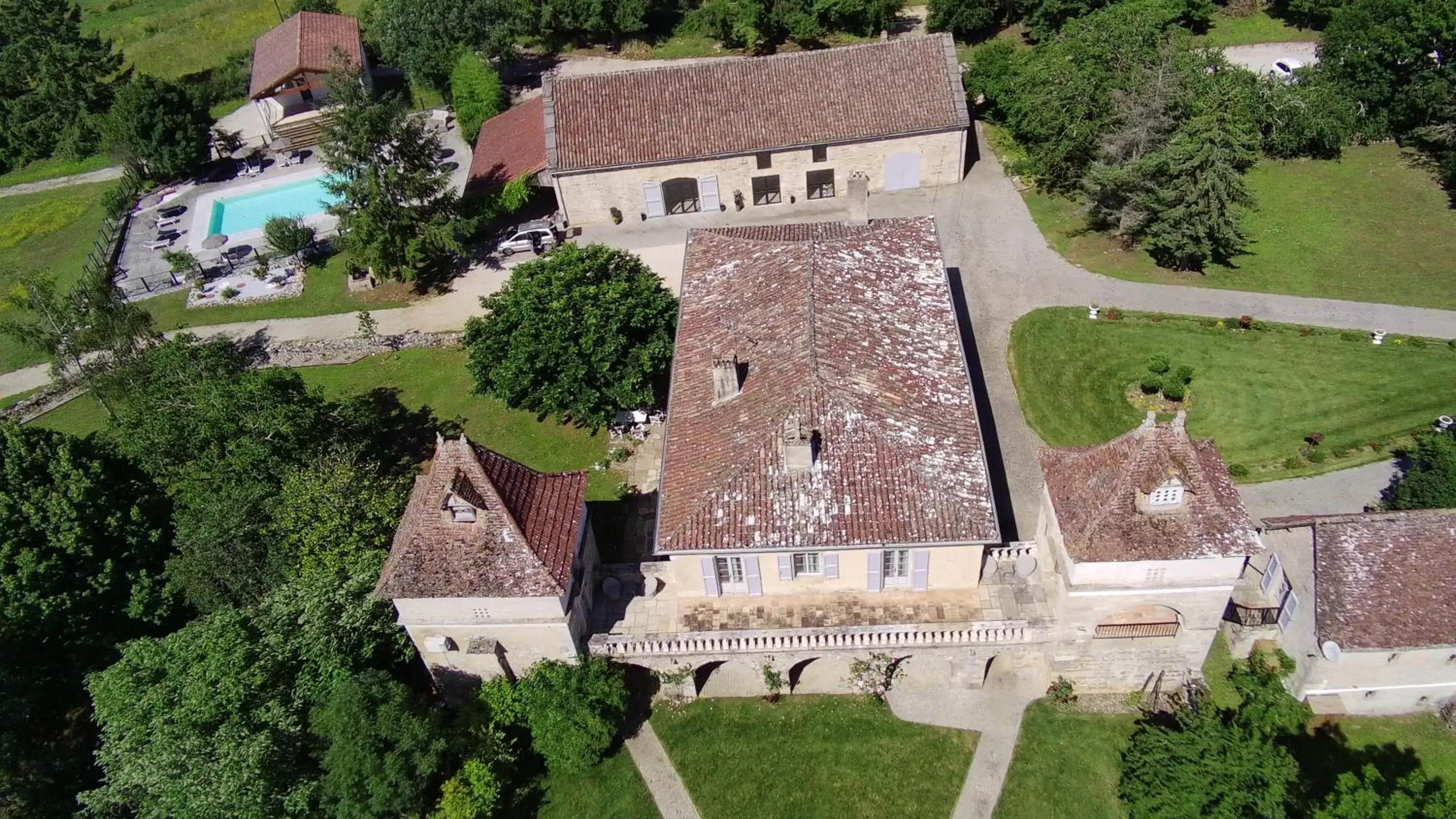 Property building, Bird's-eye View in Domaine de Monplaisir