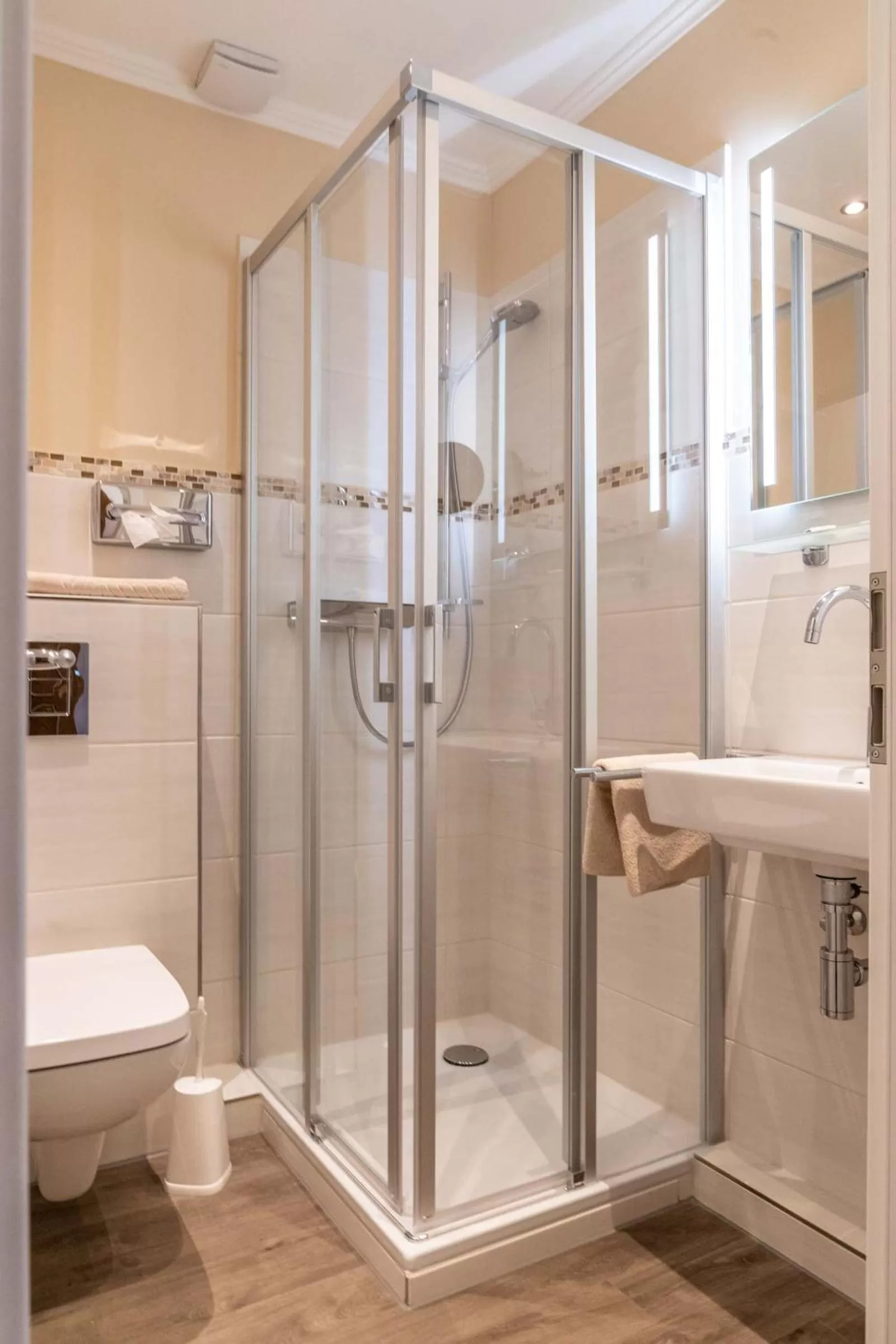 Shower in Frommanns Landhotel