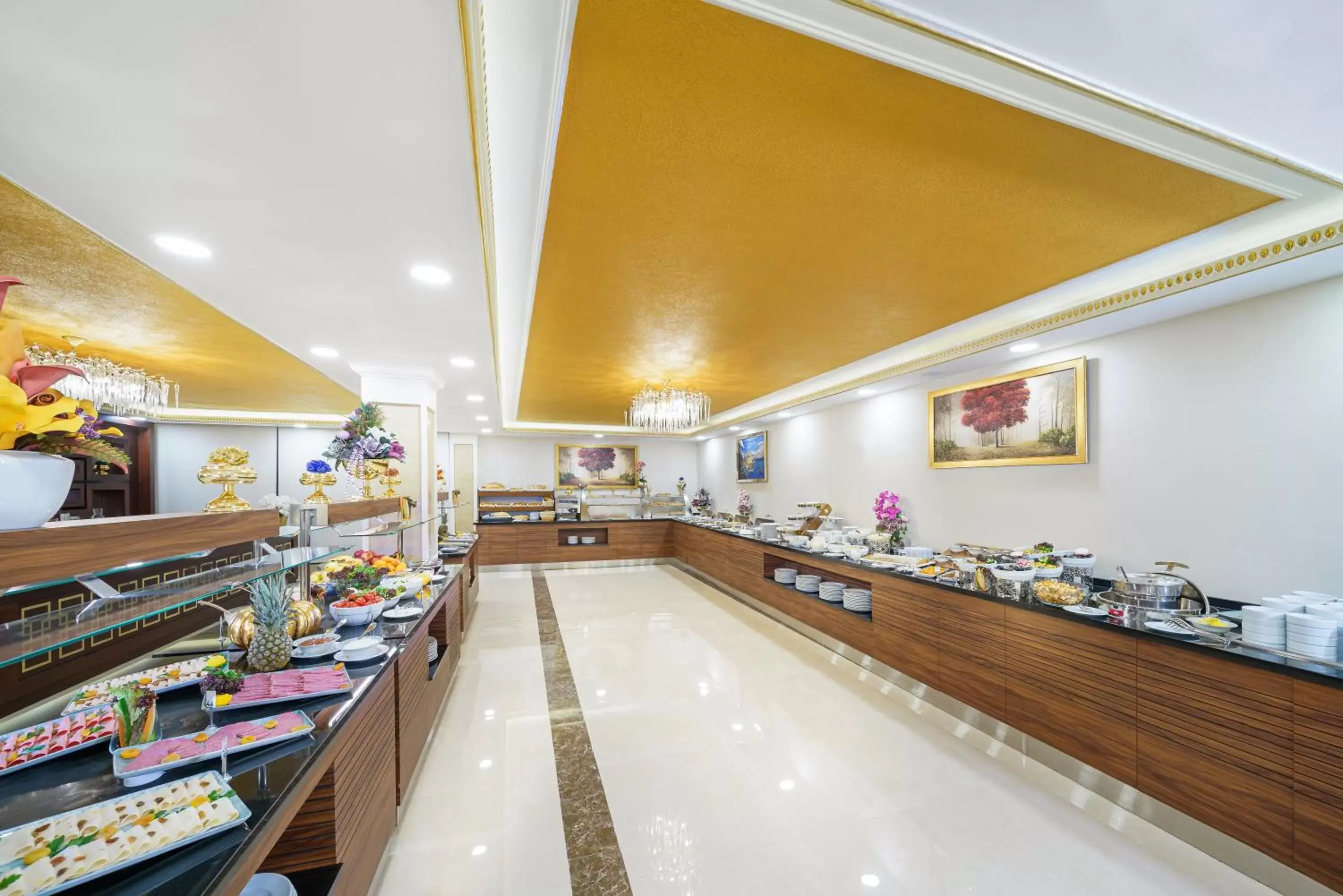 Buffet breakfast, Restaurant/Places to Eat in Ramada Plaza by Wyndham Silivri