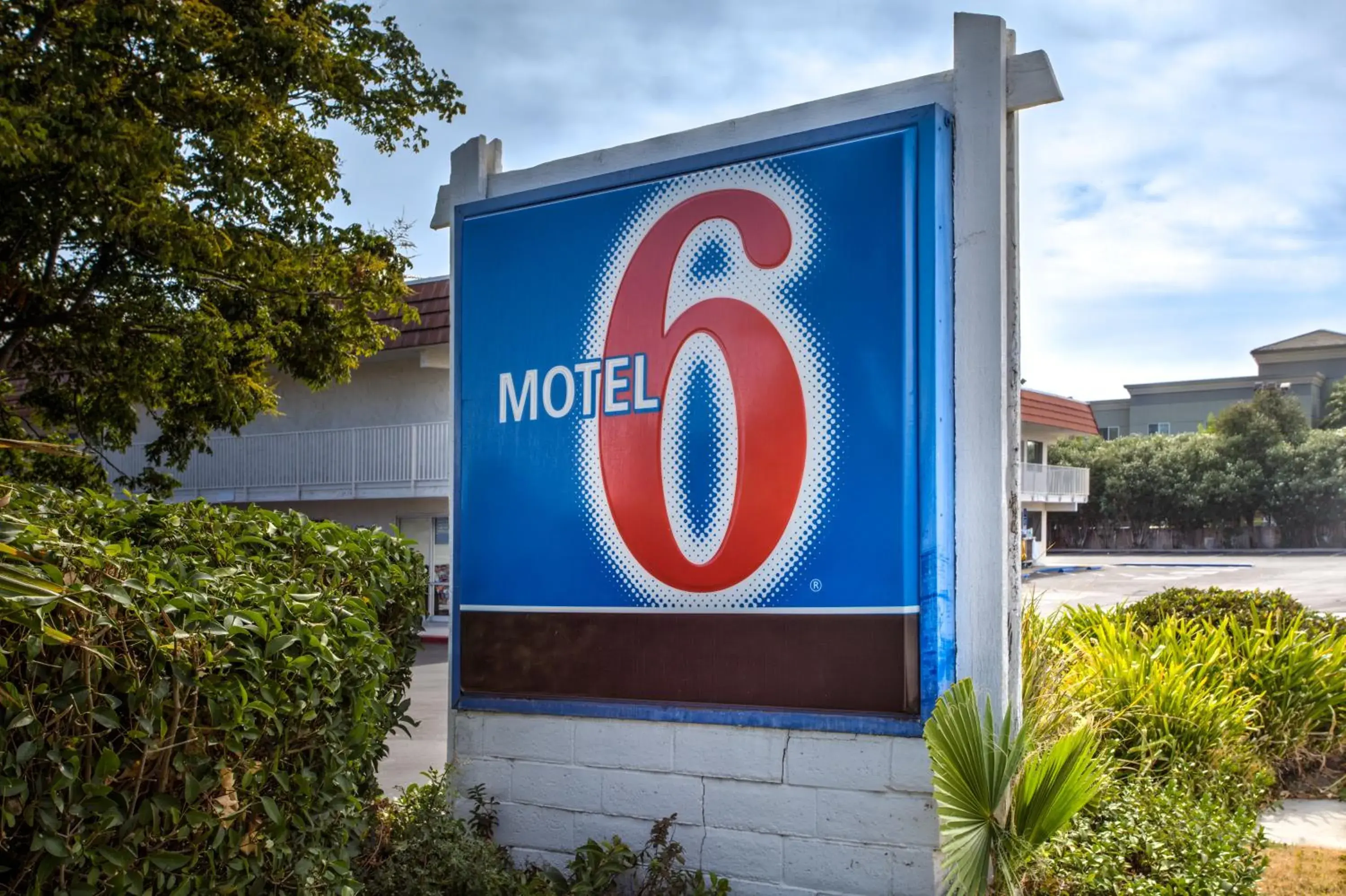 Facade/entrance, Property Logo/Sign in Motel 6-Vacaville, CA