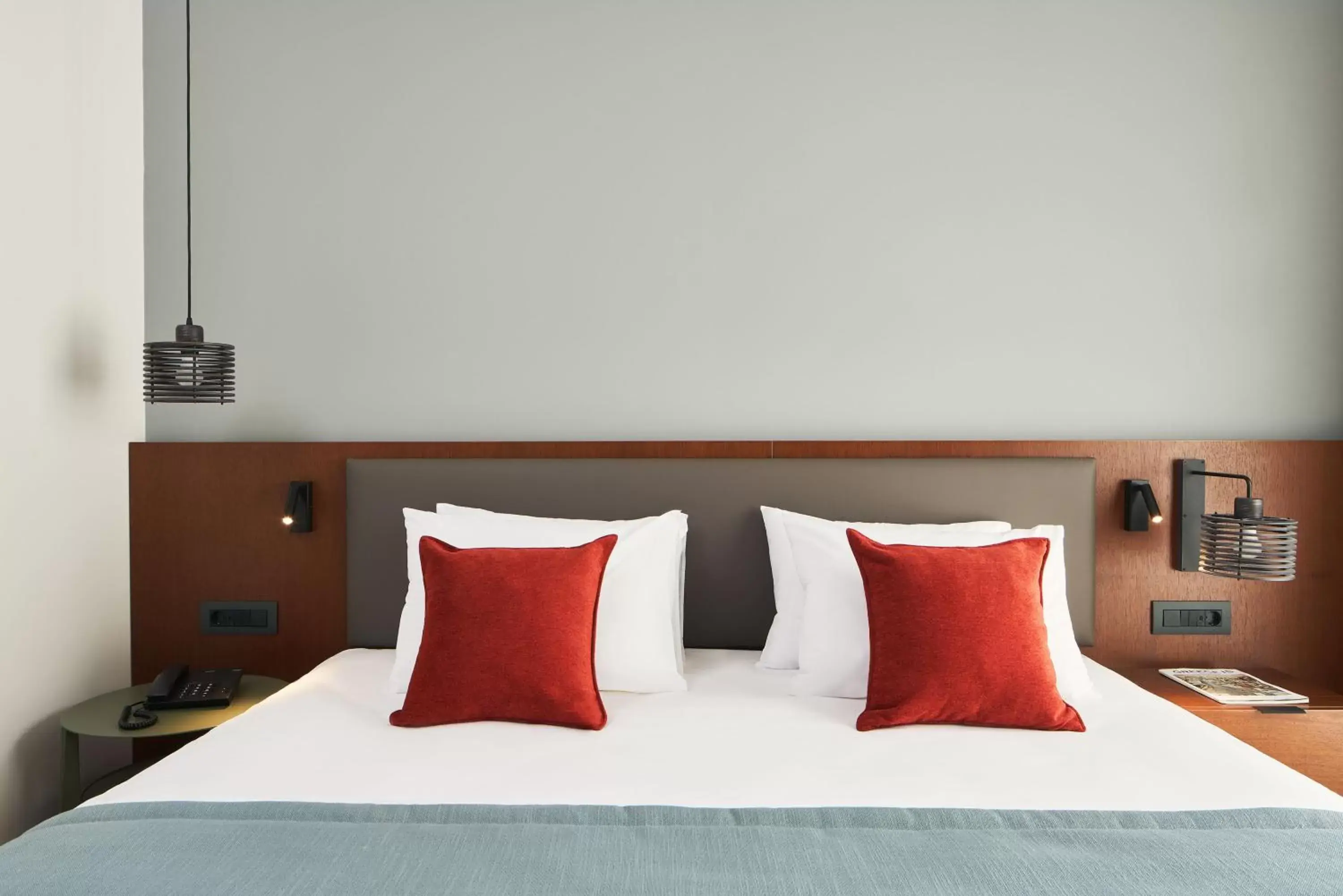 Bed in Hotel Achilleas