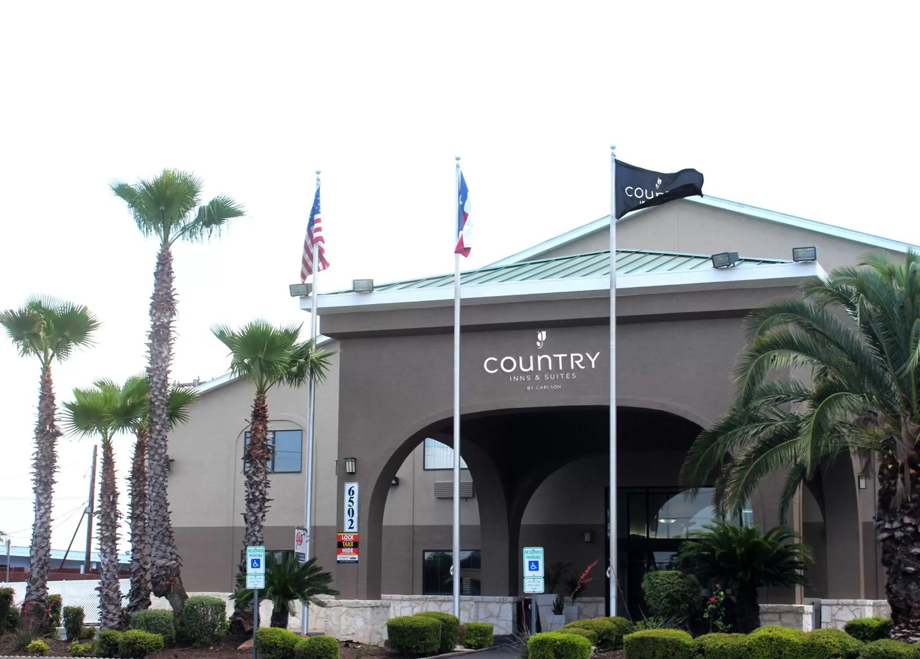 Facade/entrance, Property Building in Country Inn & Suites by Radisson, Lackland AFB (San Antonio), TX