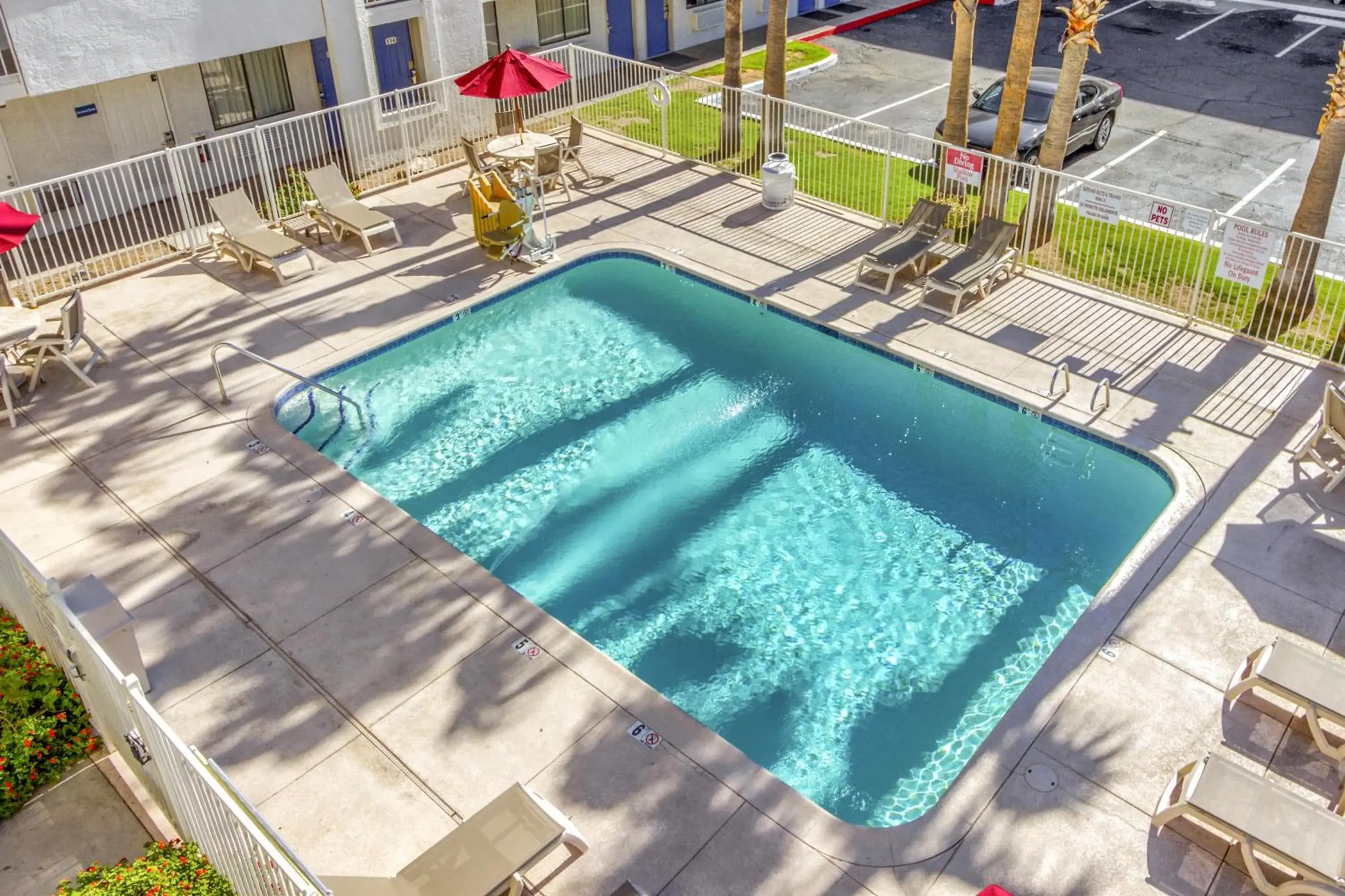 Swimming pool, Pool View in Motel 6-Phoenix, AZ - West