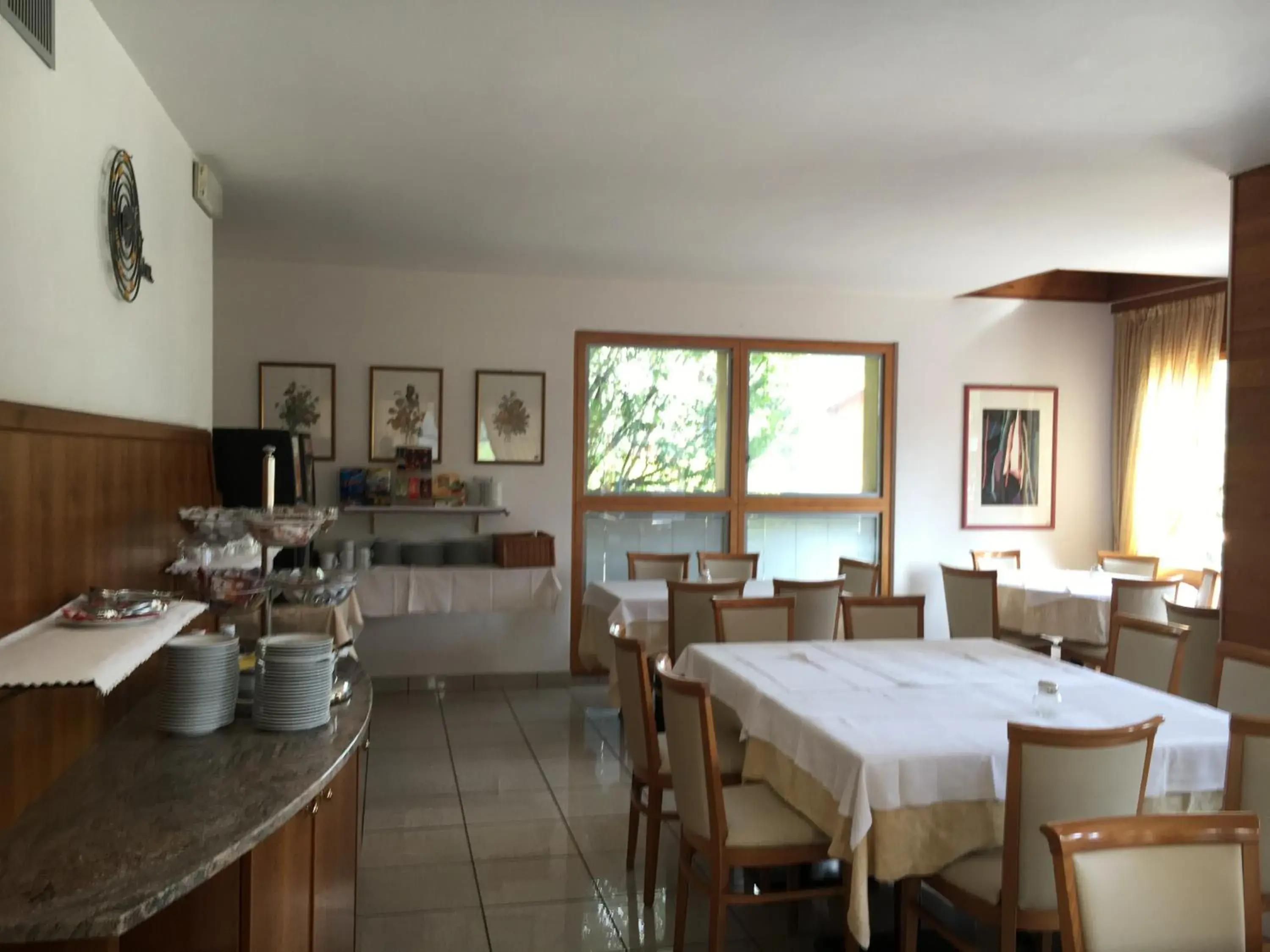 Lounge or bar, Restaurant/Places to Eat in Garni Enrosadira