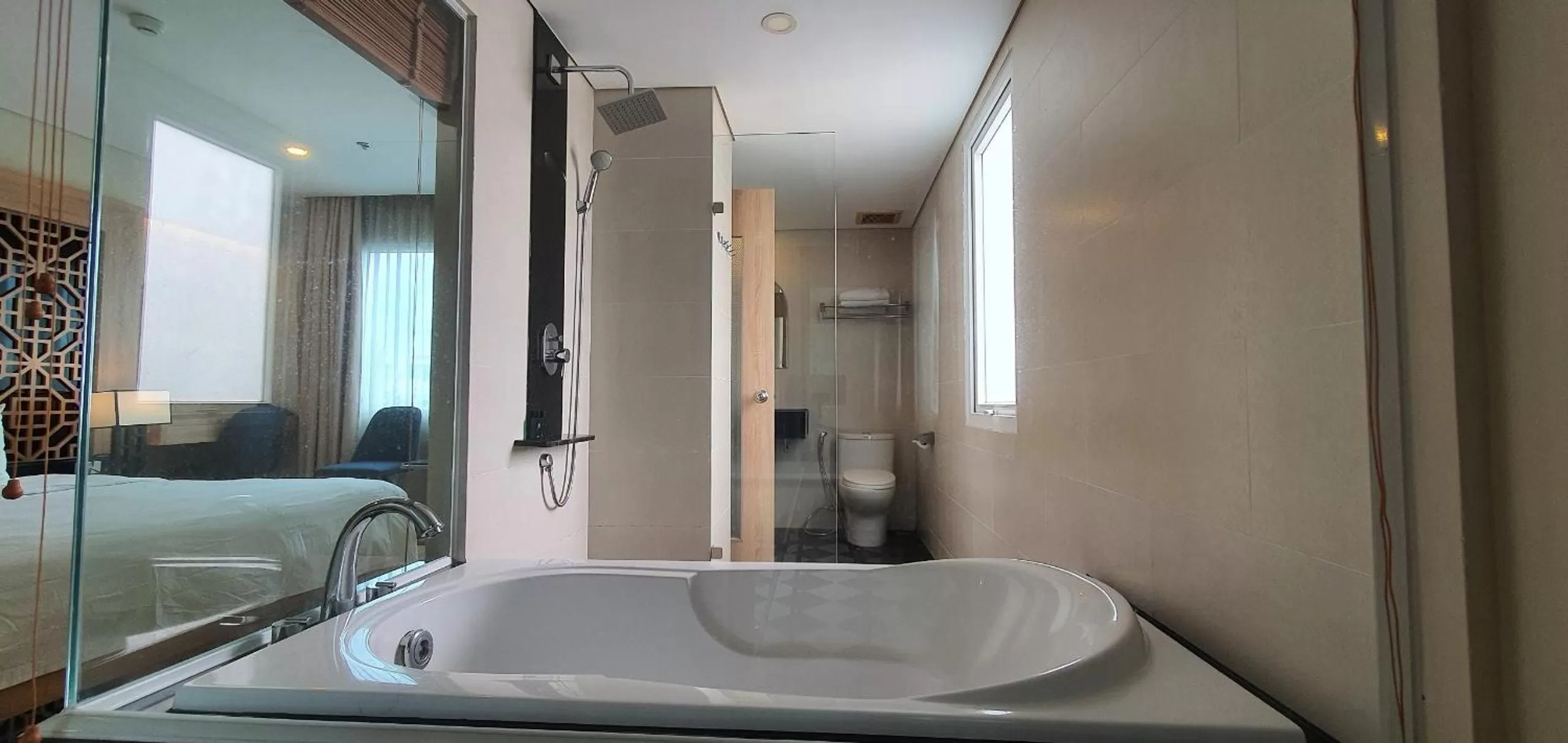 Bathroom in Gemini Saigon LUXURY