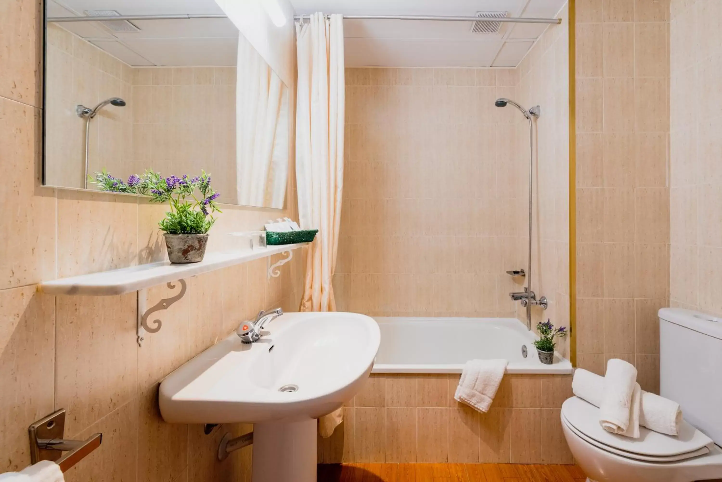 Bathroom in Pey Resort Bathroom in Pey Resort