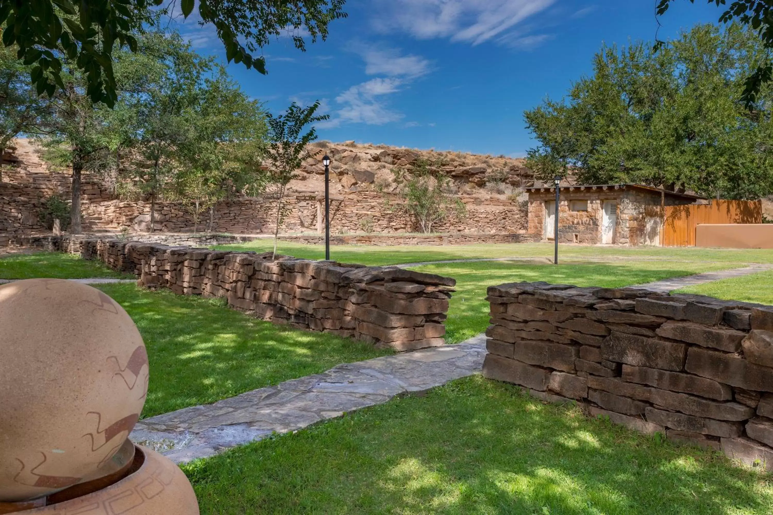 Other, Garden in Holiday Inn Canyon De Chelly-Chinle, an IHG Hotel