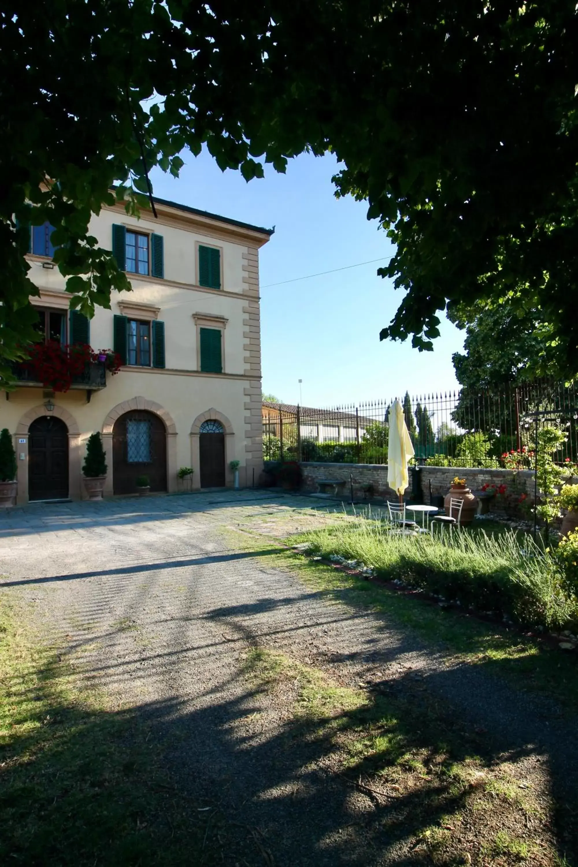 Property Building in Villa Sant’Andrea