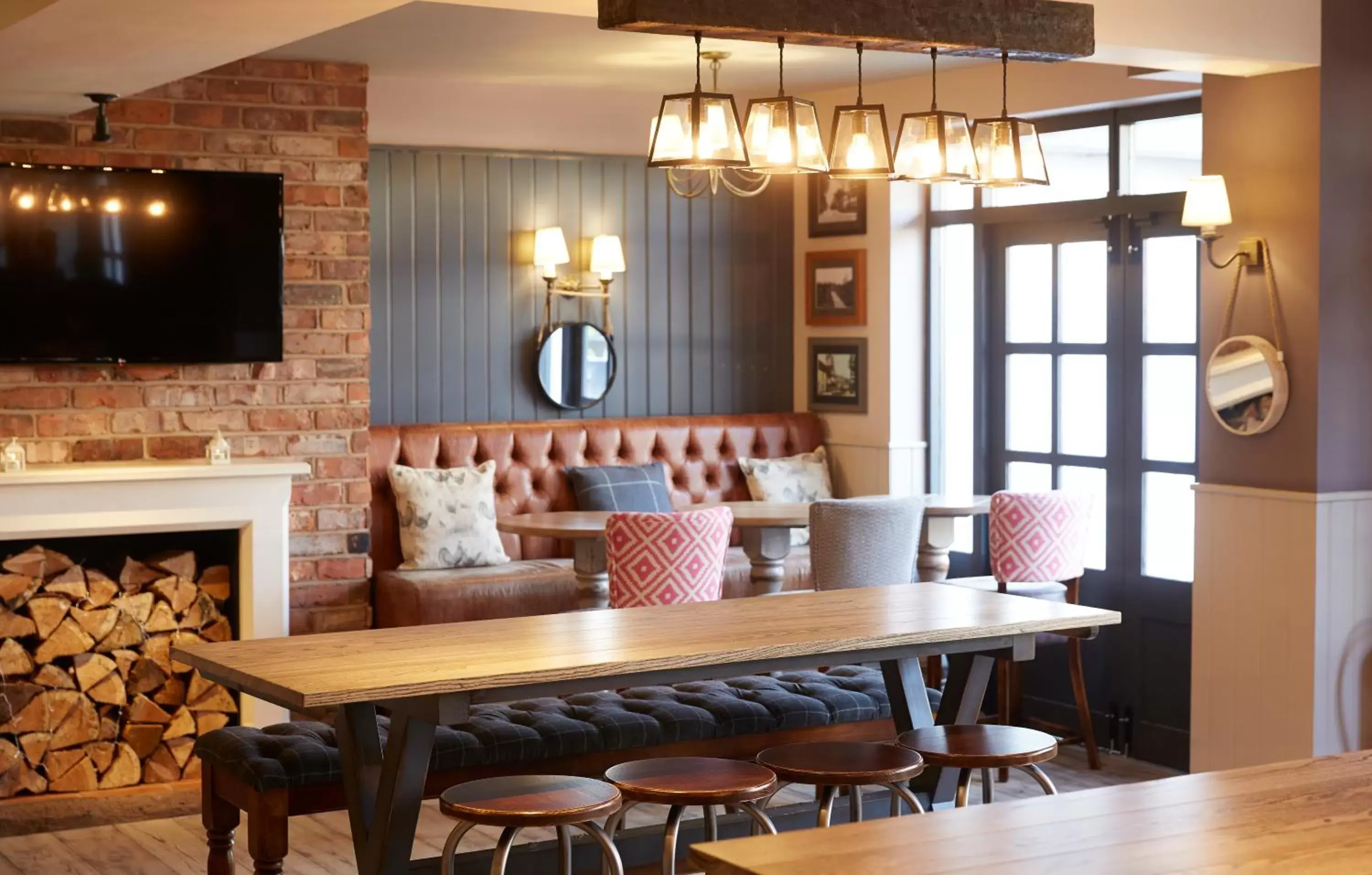 Lounge/Bar in Greswolde Arms by Chef & Brewer Collection