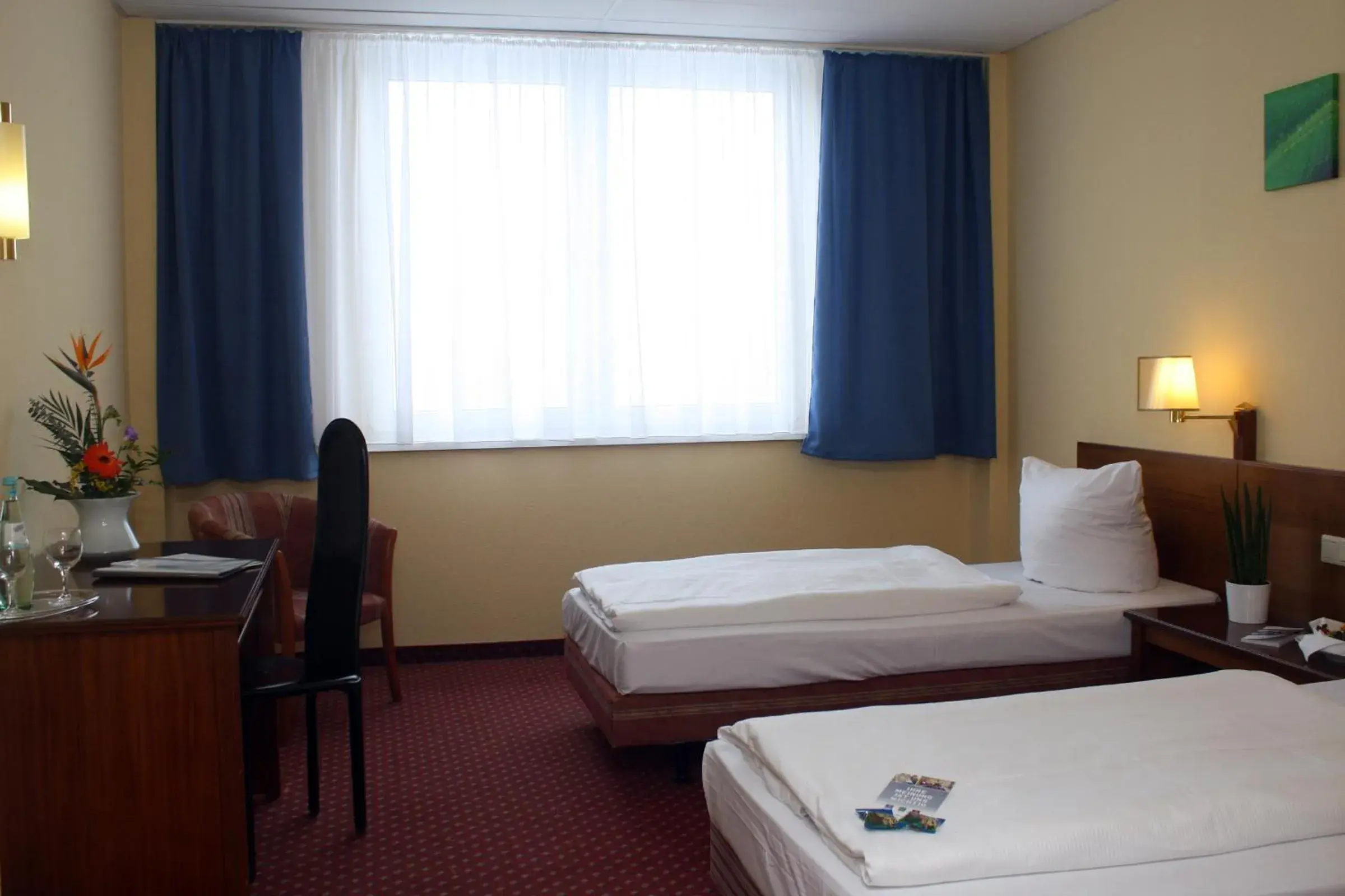 Photo of the whole room, Bed in Quick Hotel Dresden West