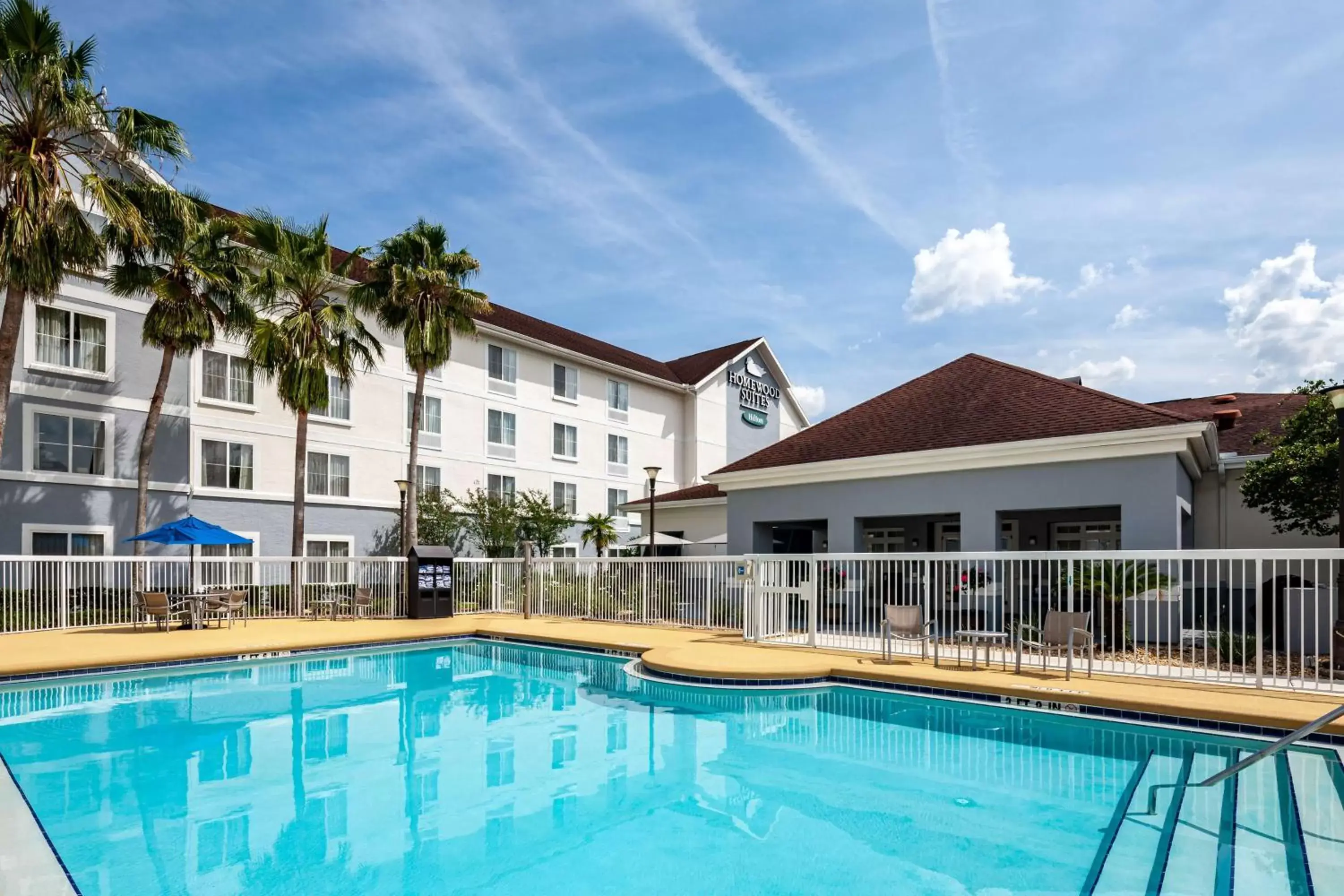 Pool view, Swimming Pool in Homewood Suites by Hilton Gainesville