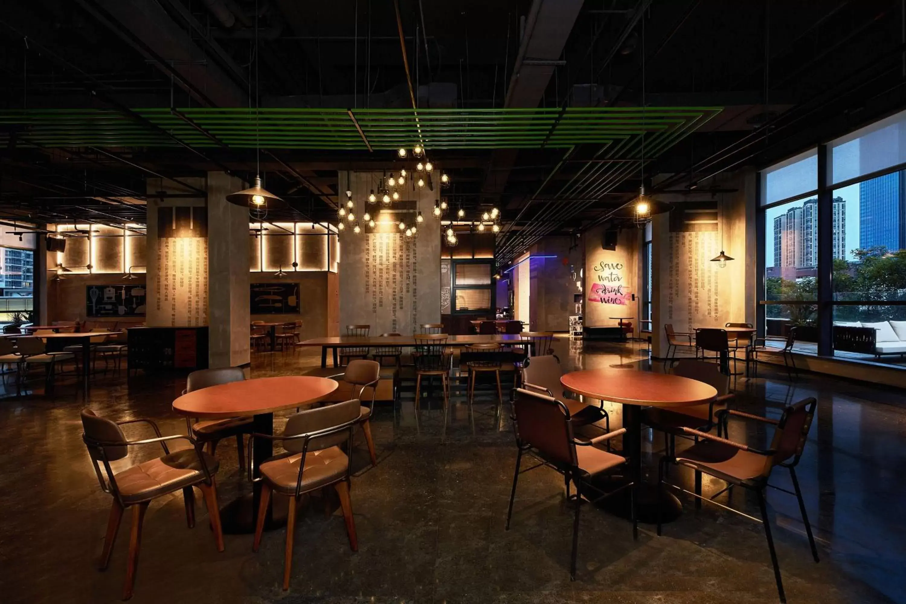 Restaurant/places to eat, Lounge/Bar in Moxy Shenzhen North Station