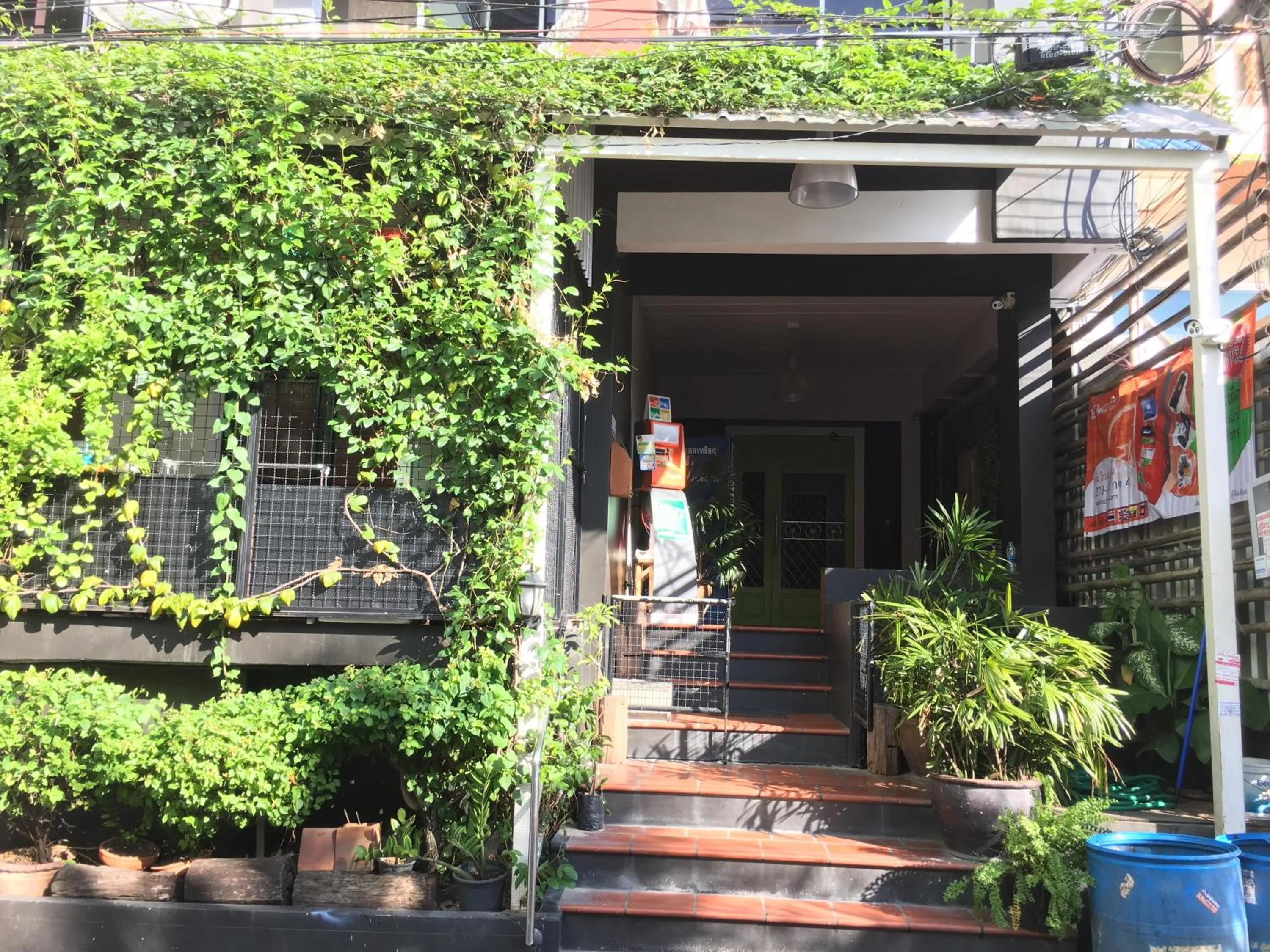 Facade/entrance in Popcorn House Ratchada