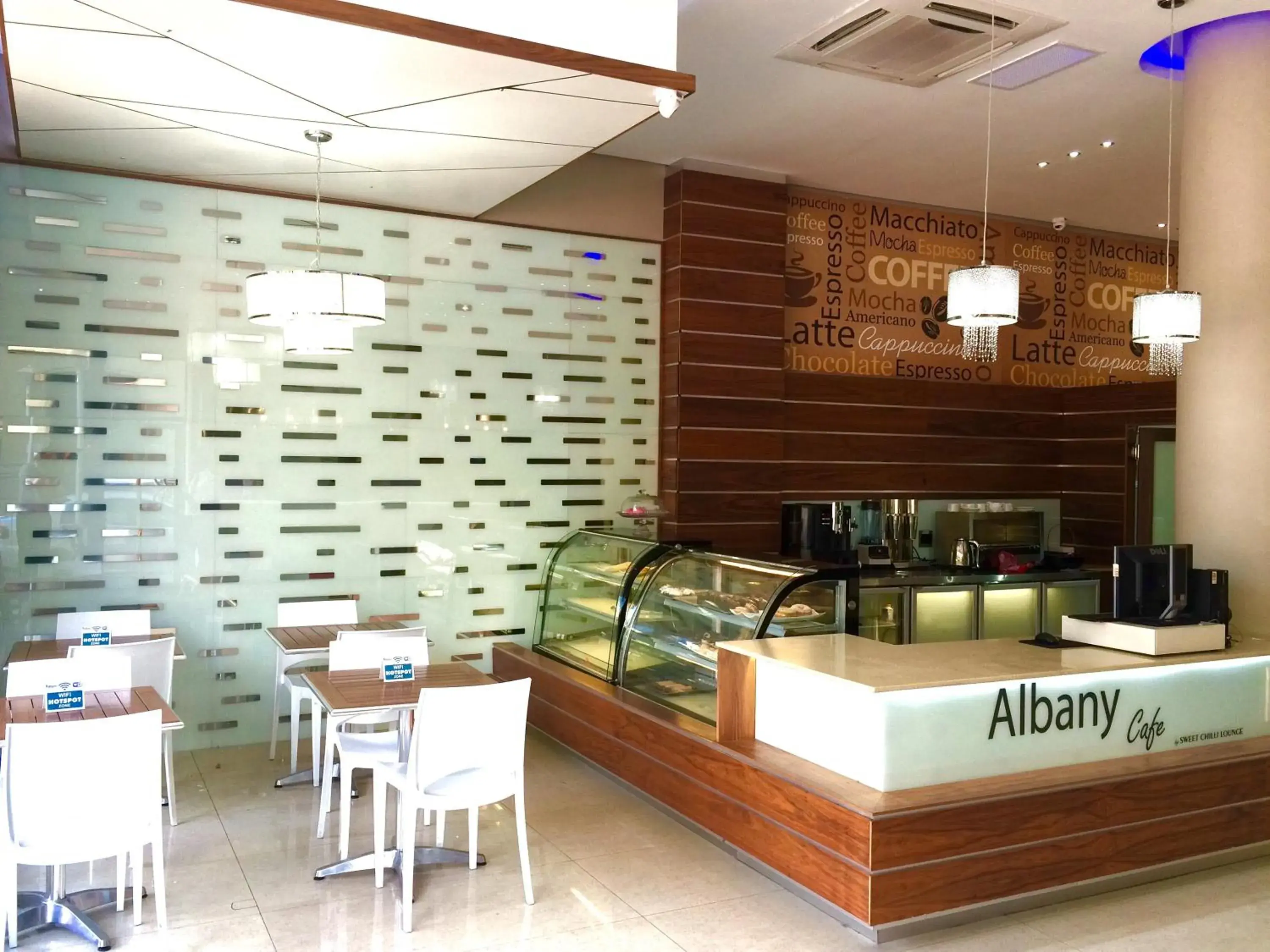 Food and drinks, Restaurant/Places to Eat in Albany Hotel