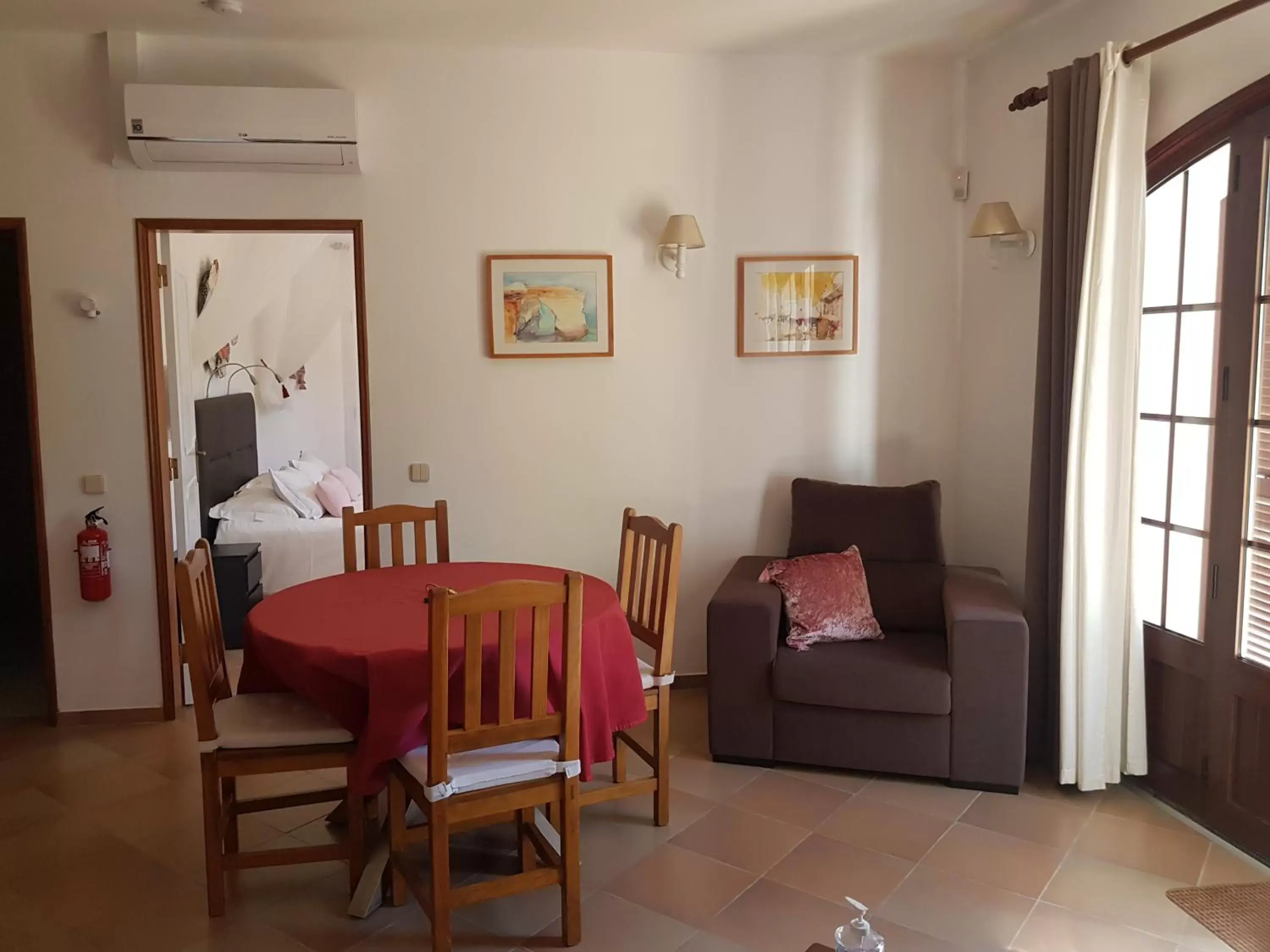 Dining Area in Monte-Bougainvillea