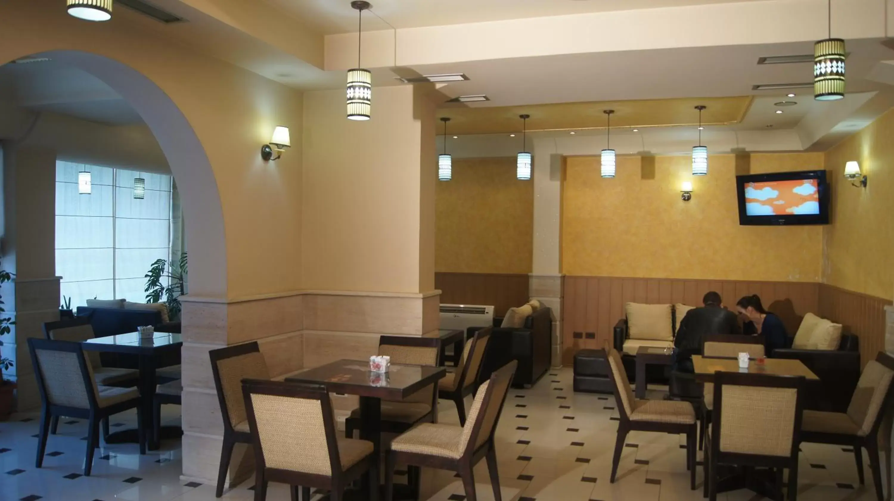 Lounge or bar, Restaurant/Places to Eat in Bristol Hotel Tirana