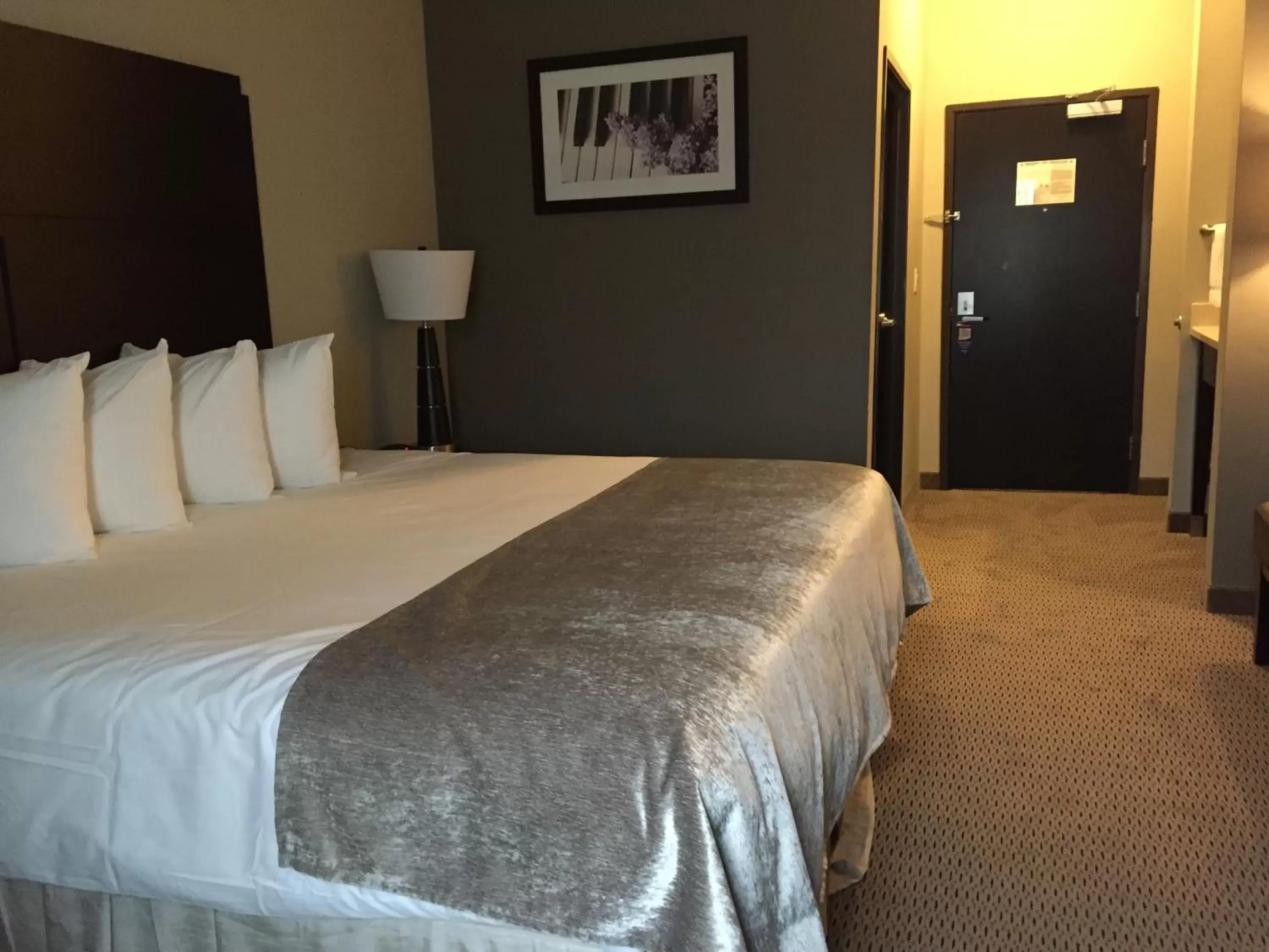 Bed in Baymont by Wyndham College Station