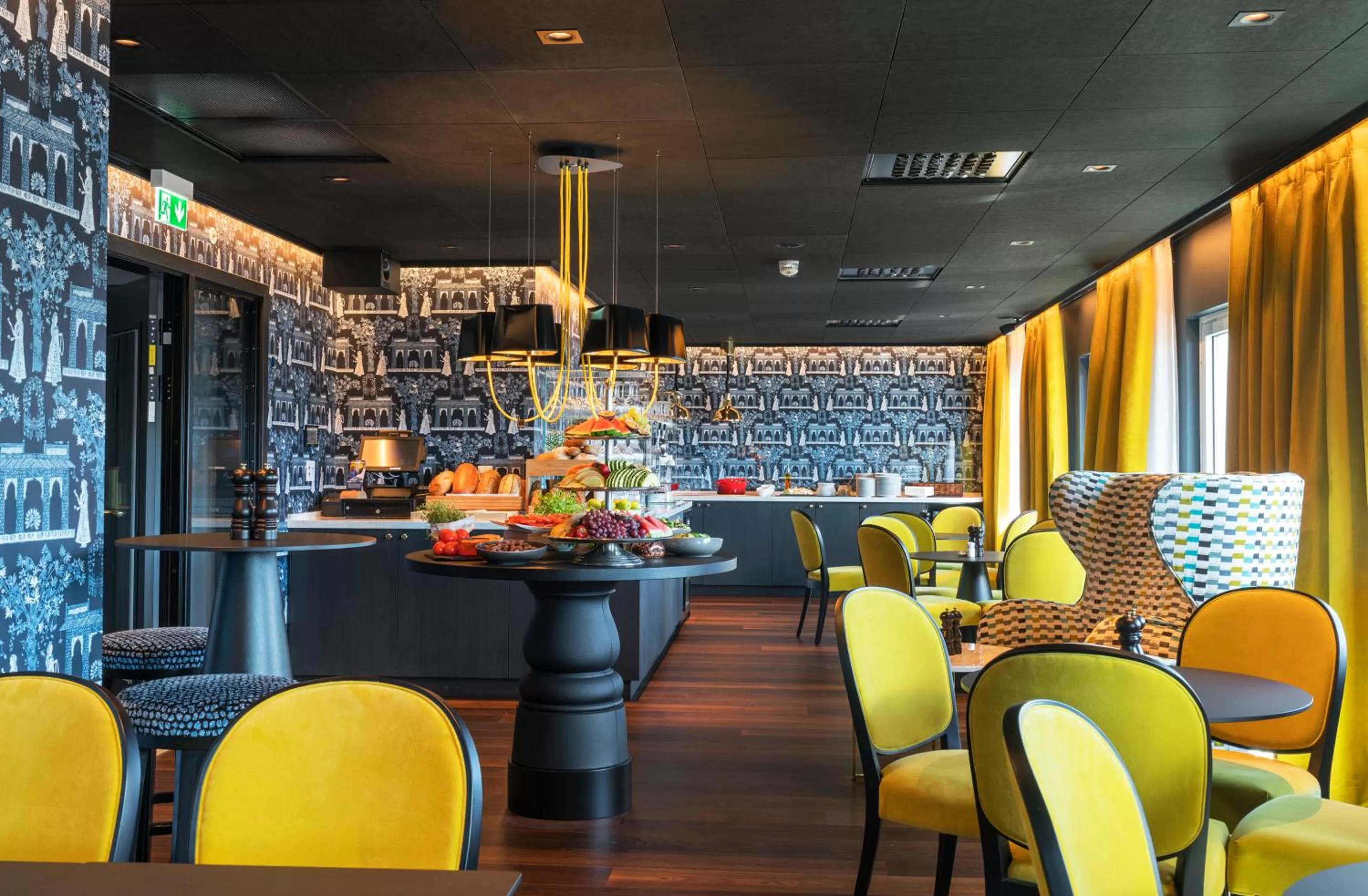 Restaurant/places to eat in Thon Hotel Orion