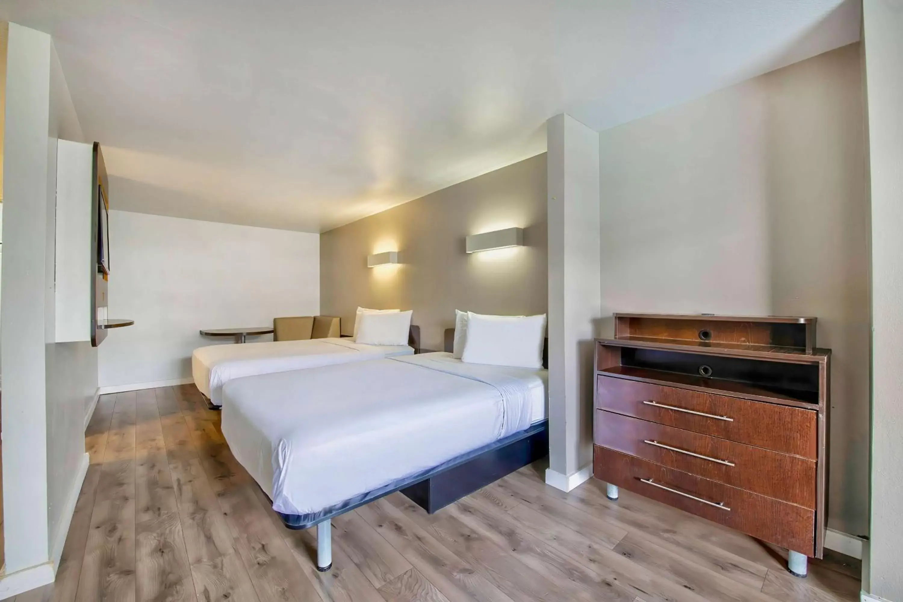 Bedroom, Bed in Studio 6-San Antonio, TX - Airport