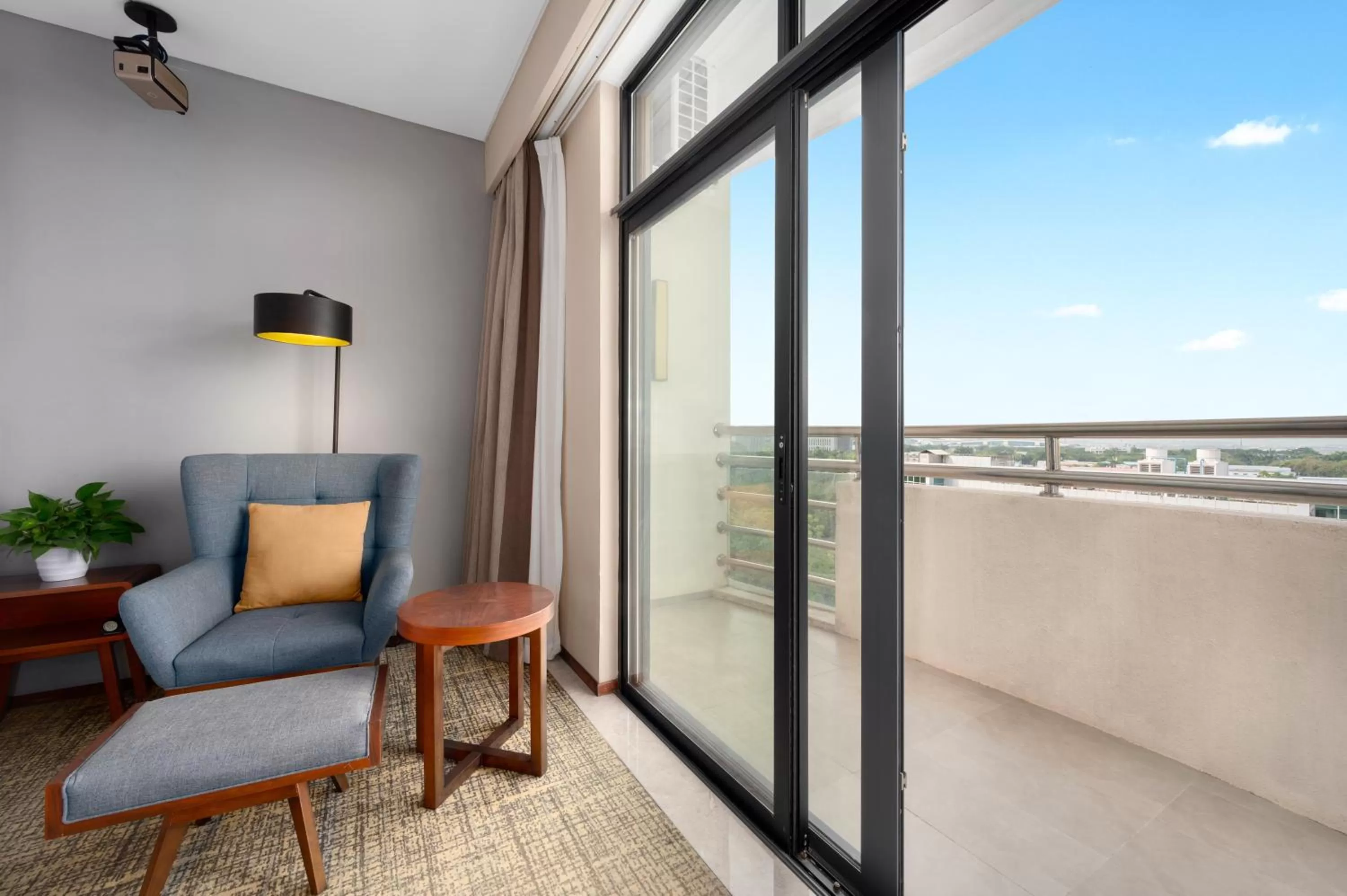 Balcony/Terrace in Ausotel Smart Baiyun International Airport T2