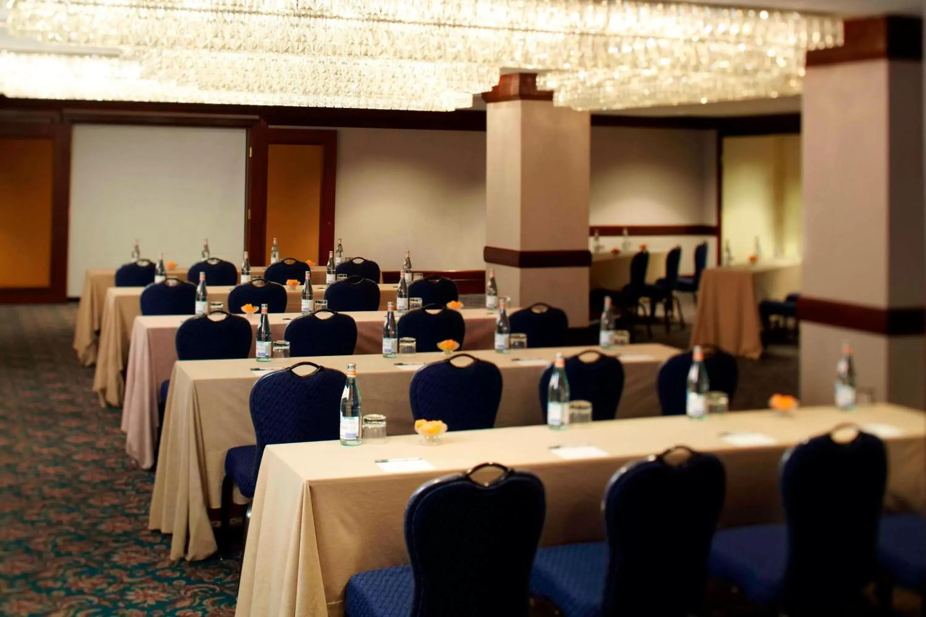 Meeting/conference room in Renaissance Cleveland Hotel