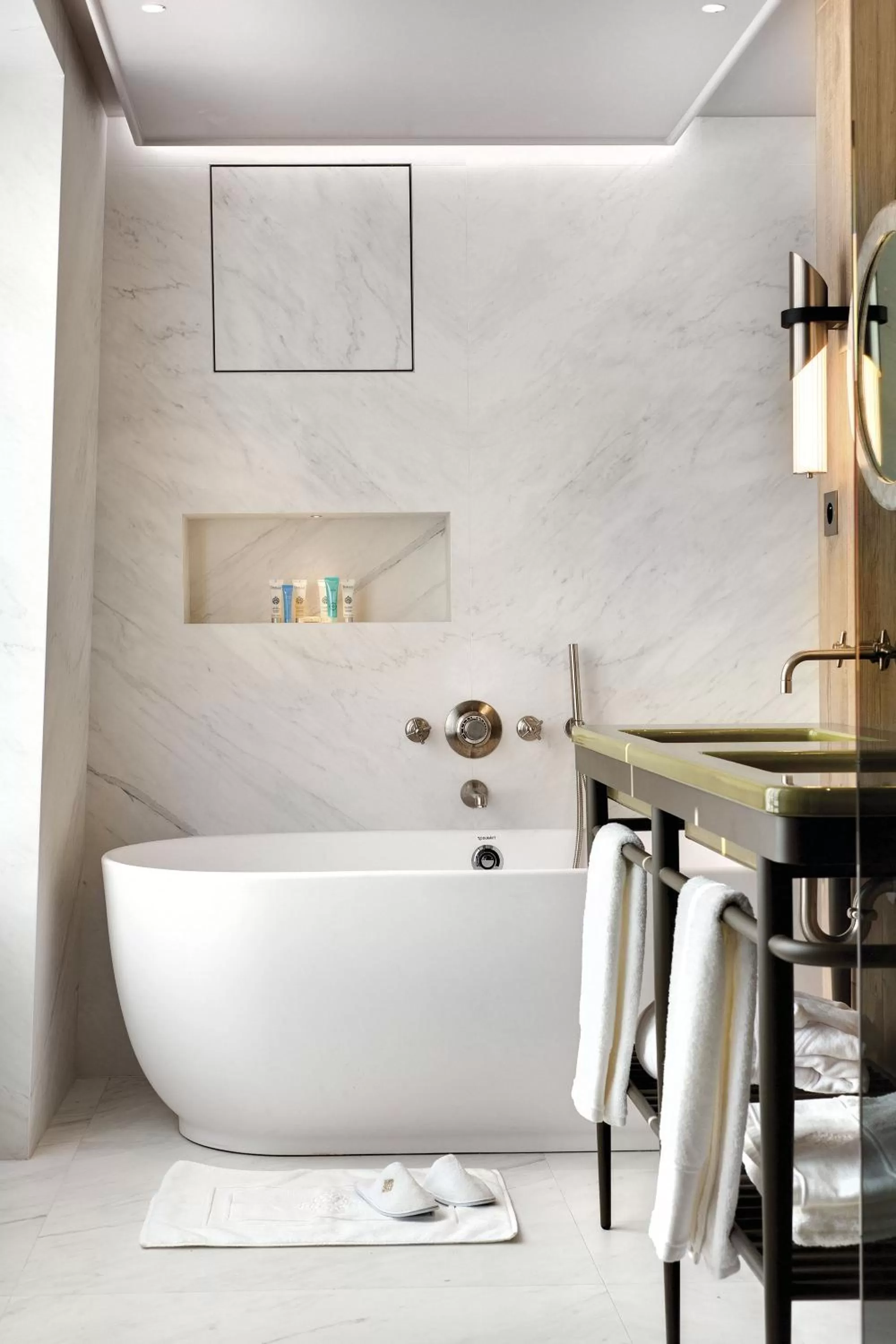 Bathroom in La Demeure Montaigne