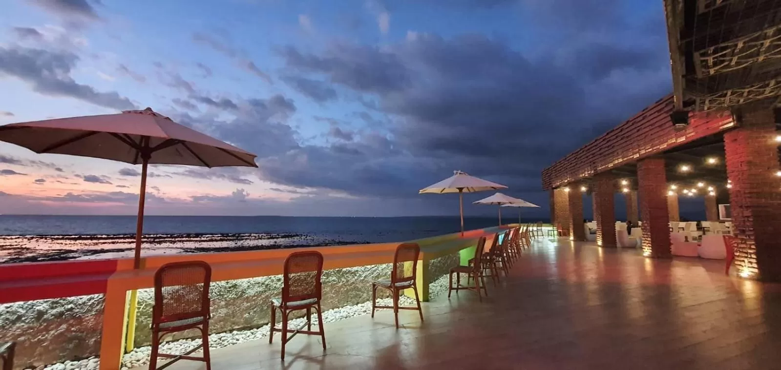 RedDoorz Plus At Hotel Pantai Timor