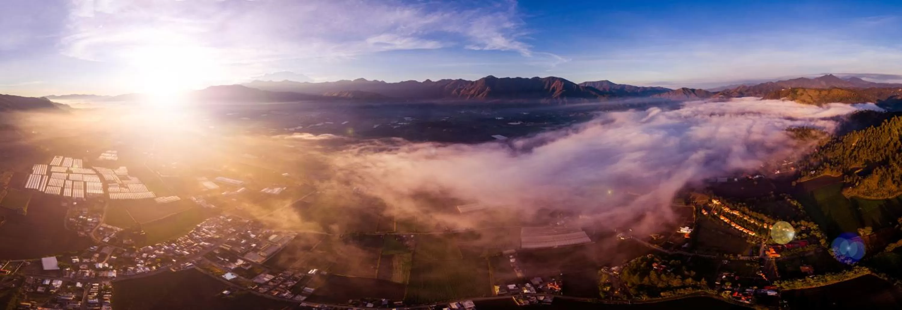 Sunset in Hotel Rancho Constanza & Cabañas de la Montaña