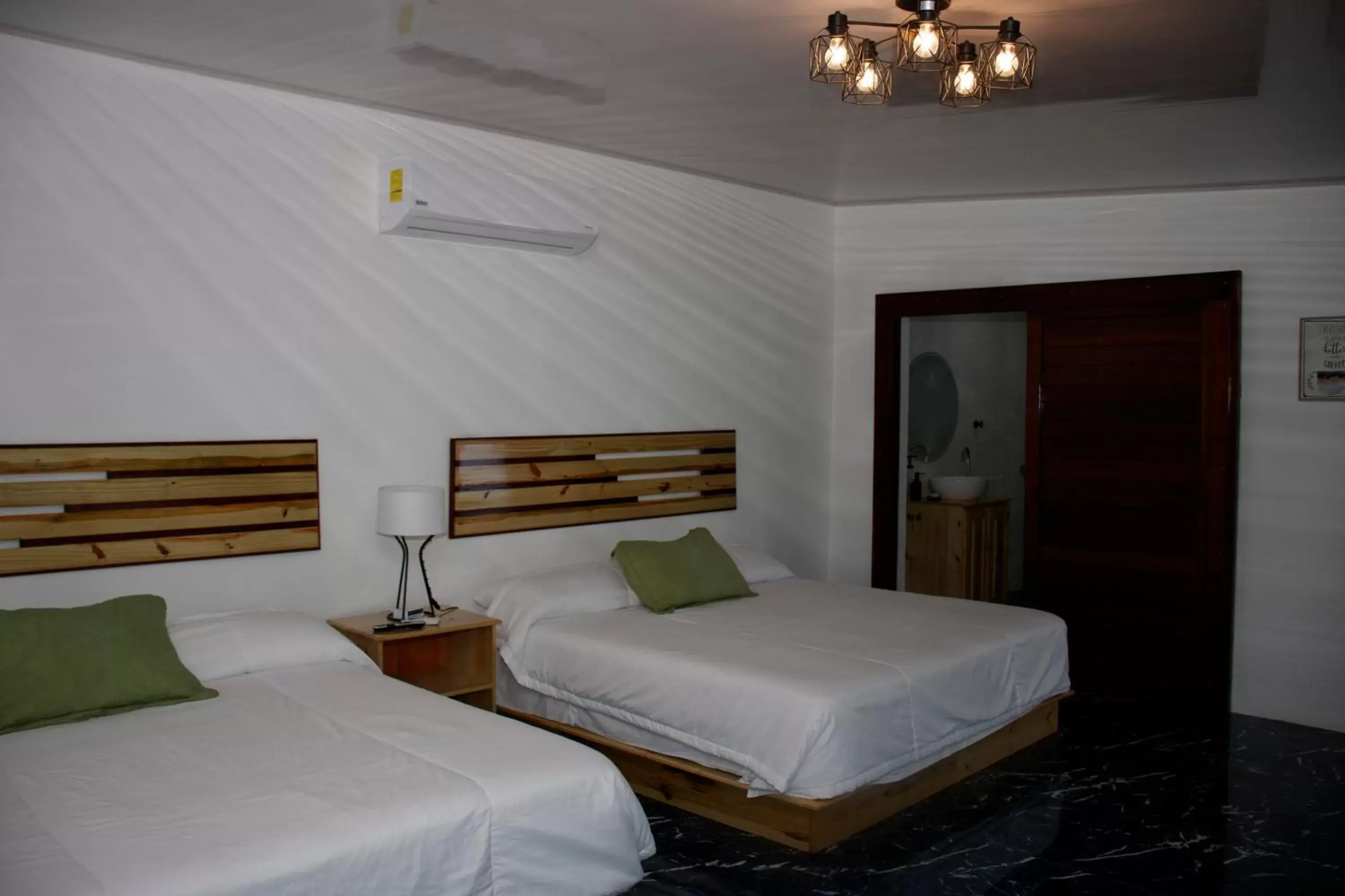 Bedroom, Bed in Hotel Samoa del Sur