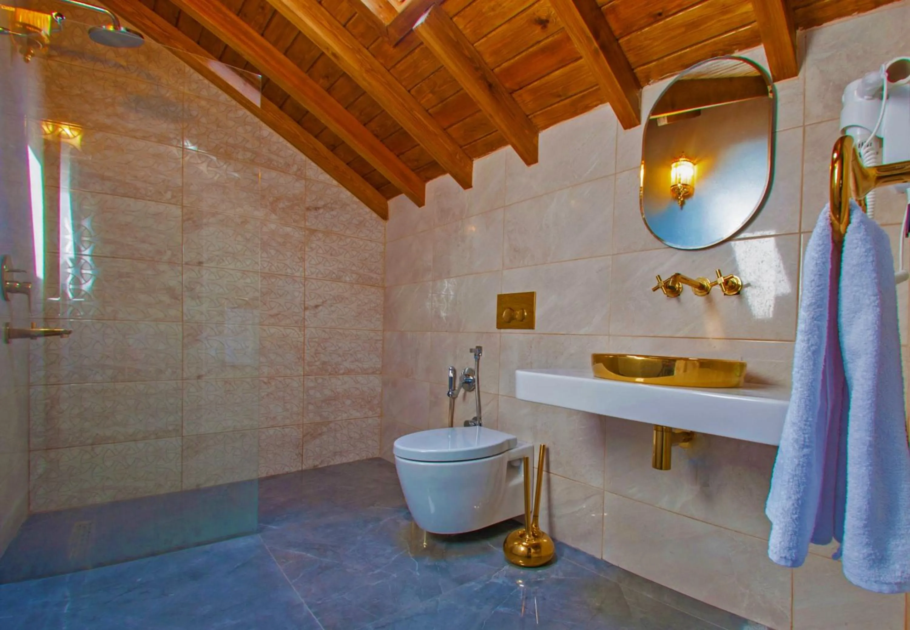 Shower in Villa Kirkpinar Sapanca