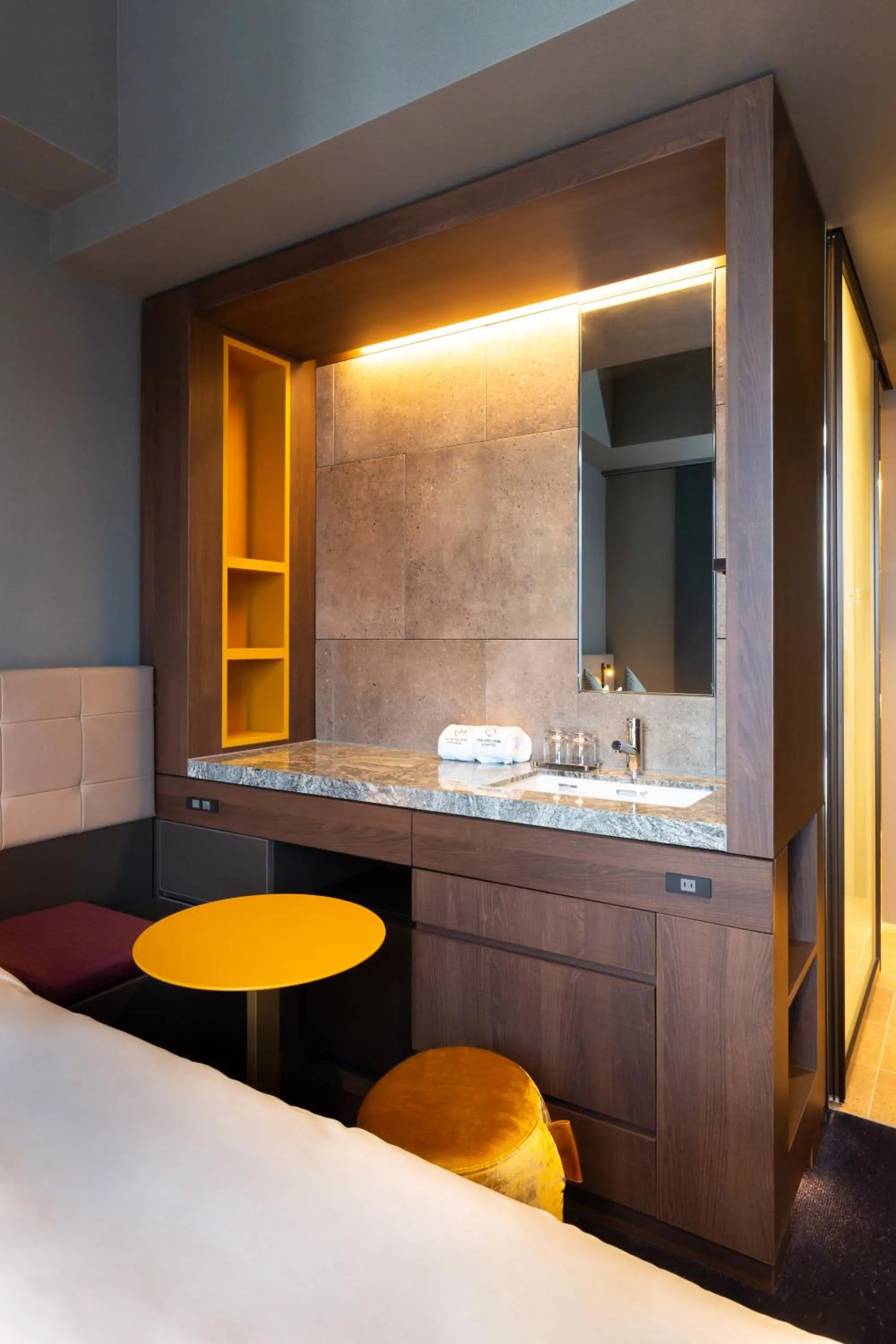 The Royal Park Canvas - Ginza 8