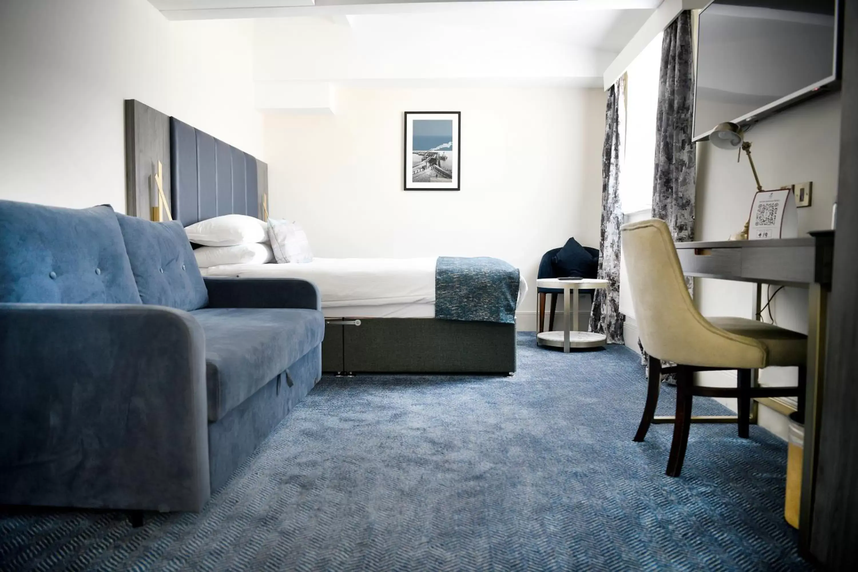 Bedroom, Seating Area in Best Western Premier Dover Marina Hotel & Spa