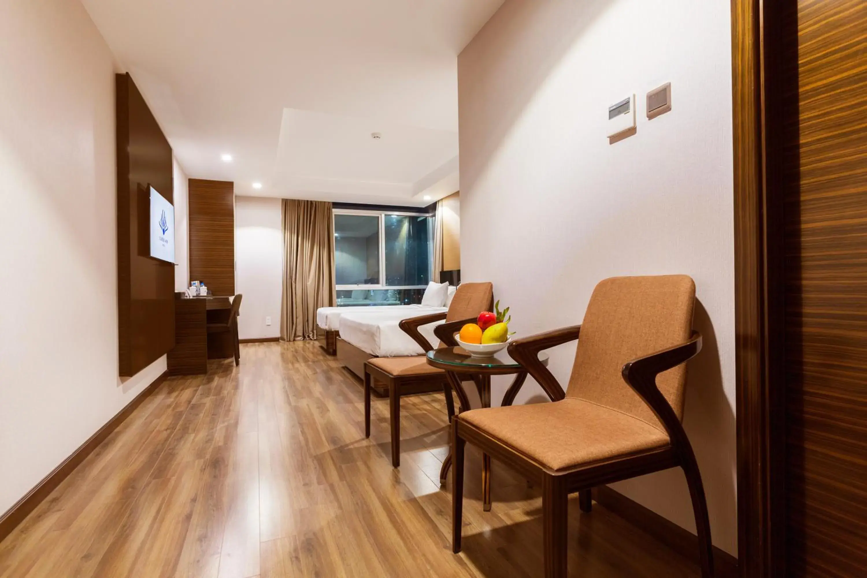 Living room, Seating Area in Queen Ann Hotel