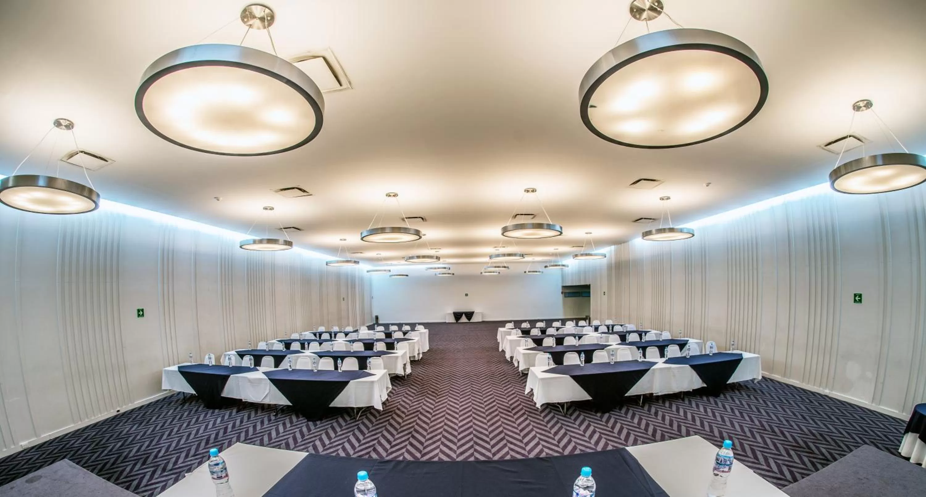 Banquet/Function facilities in Hotel El Ejecutivo by Reforma Avenue