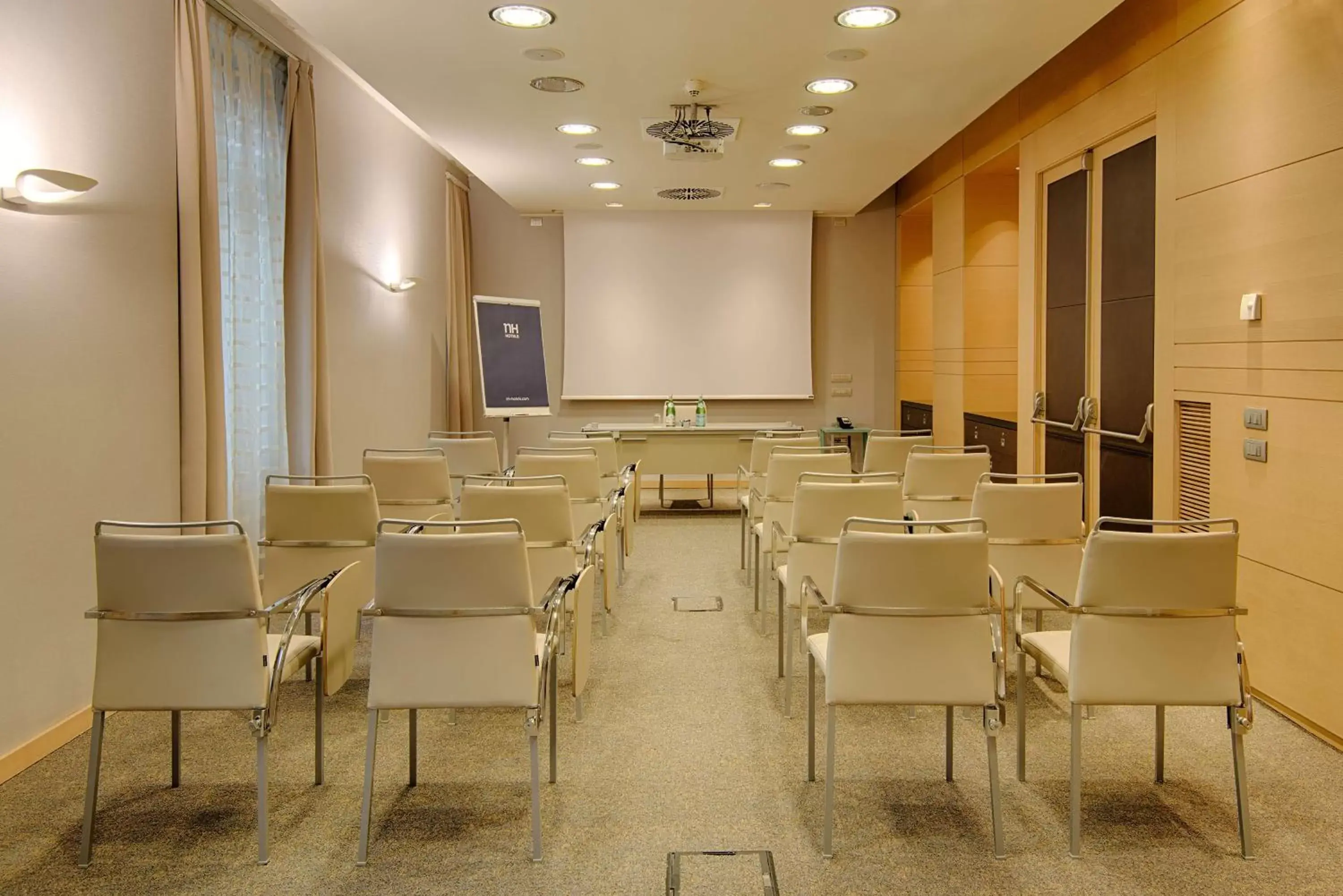 Meeting/conference room in NH Collection Milano Touring