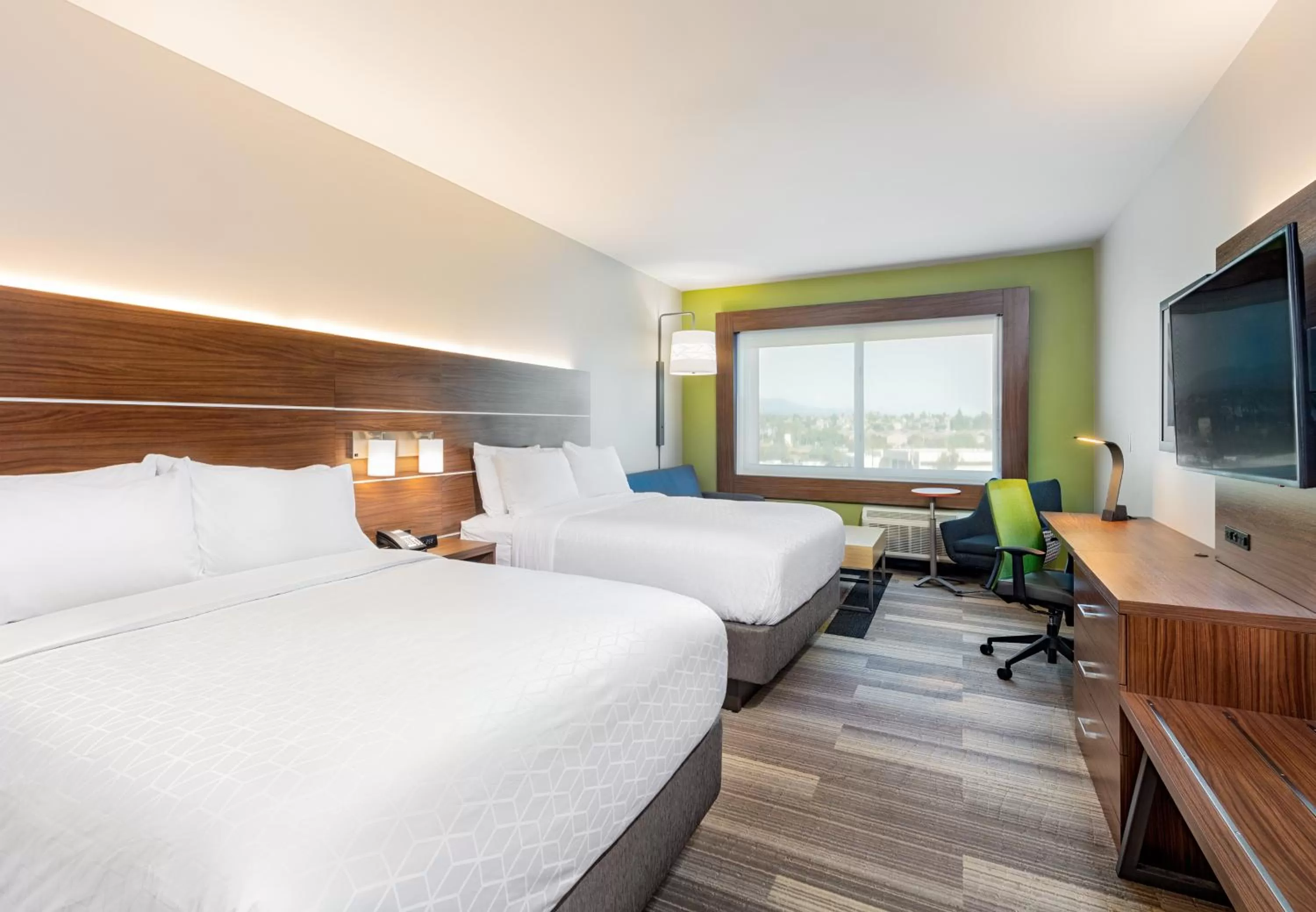 Bedroom, Bed in Holiday Inn Express & Suites - Moreno Valley - Riverside by IHG