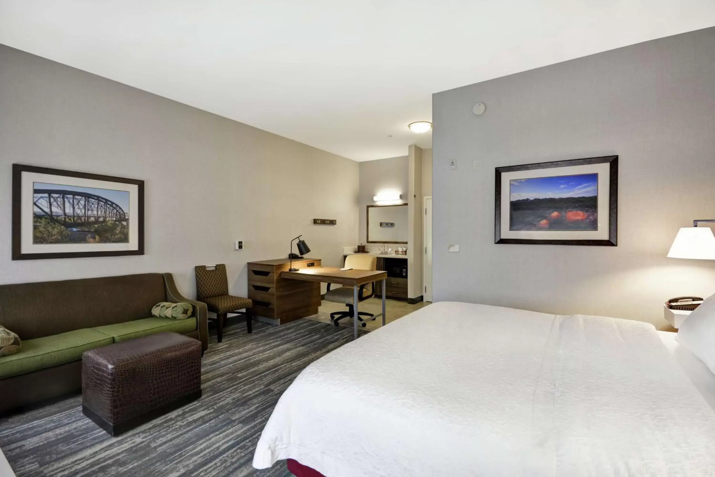 Bedroom in Hampton Inn & Suites Yuma